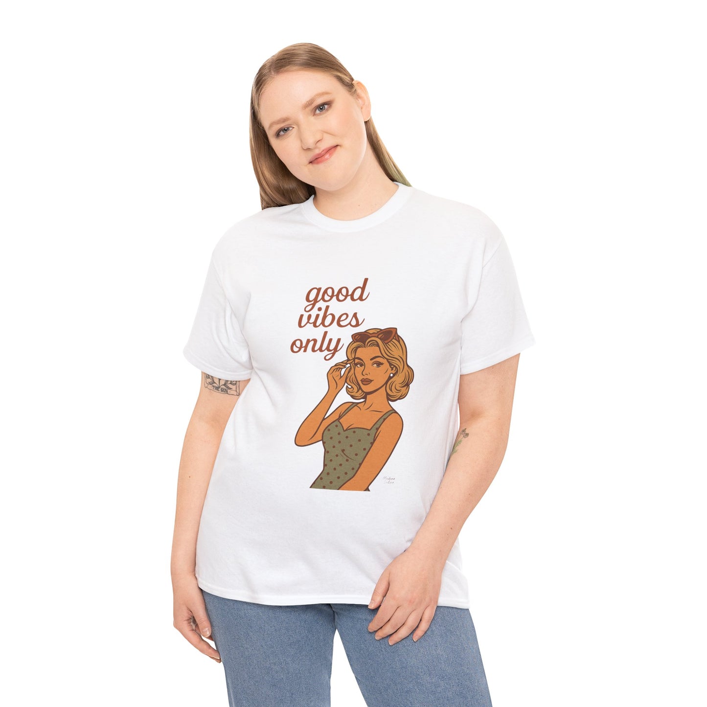 Retro Graphic Unisex T-Shirt – Good Vibes Only Vintage Pin Up Tee, 50s Inspired Feminine Empowerment Top, Spiritual Positive Energy Shirt - Madame Soulière