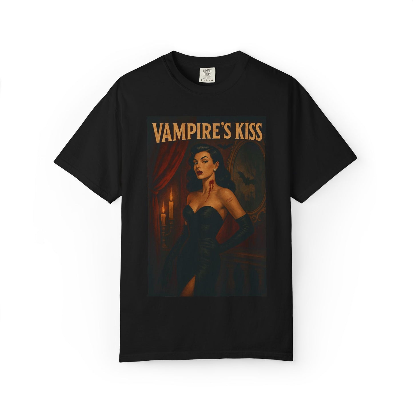 Vampire’s Kiss Halloween Unisex T-Shirt – Retro Vintage Vampire Graphic Tee, Spooky Horror Unisex Top, Gothic Scary Season Shirt - Madame Soulière
