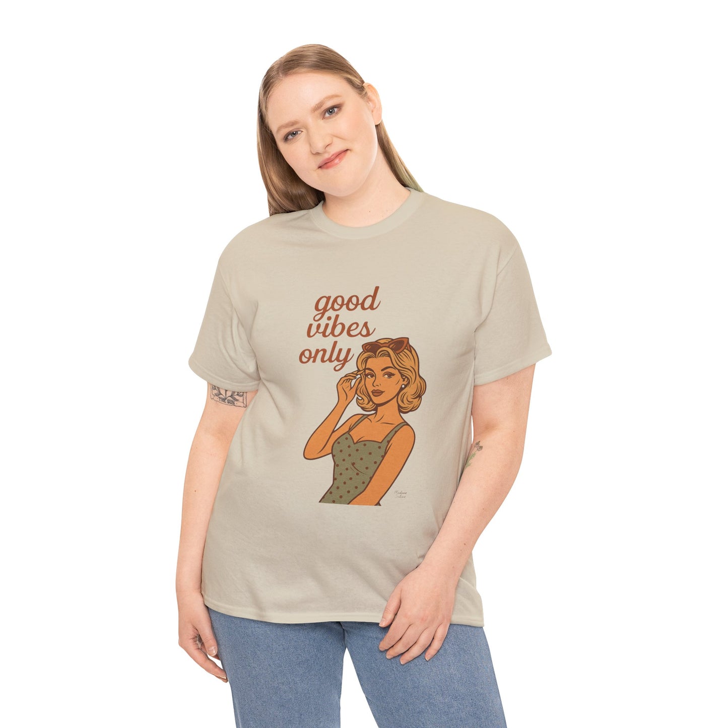 Retro Graphic Unisex T-Shirt – Good Vibes Only Vintage Pin Up Tee, 50s Inspired Feminine Empowerment Top, Spiritual Positive Energy Shirt - Madame Soulière