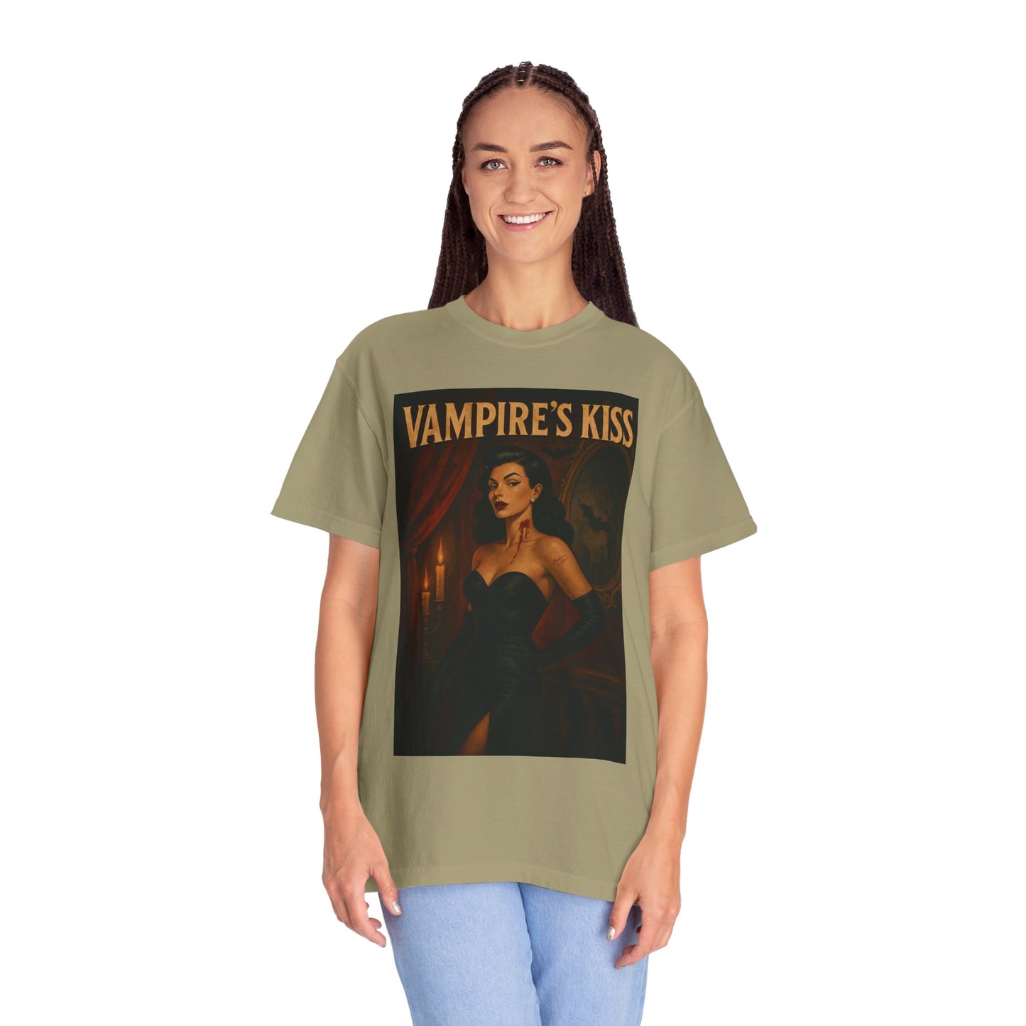 Vampire’s Kiss Halloween Unisex T-Shirt – Retro Vintage Vampire Graphic Tee, Spooky Horror Unisex Top, Gothic Scary Season Shirt - Madame Soulière