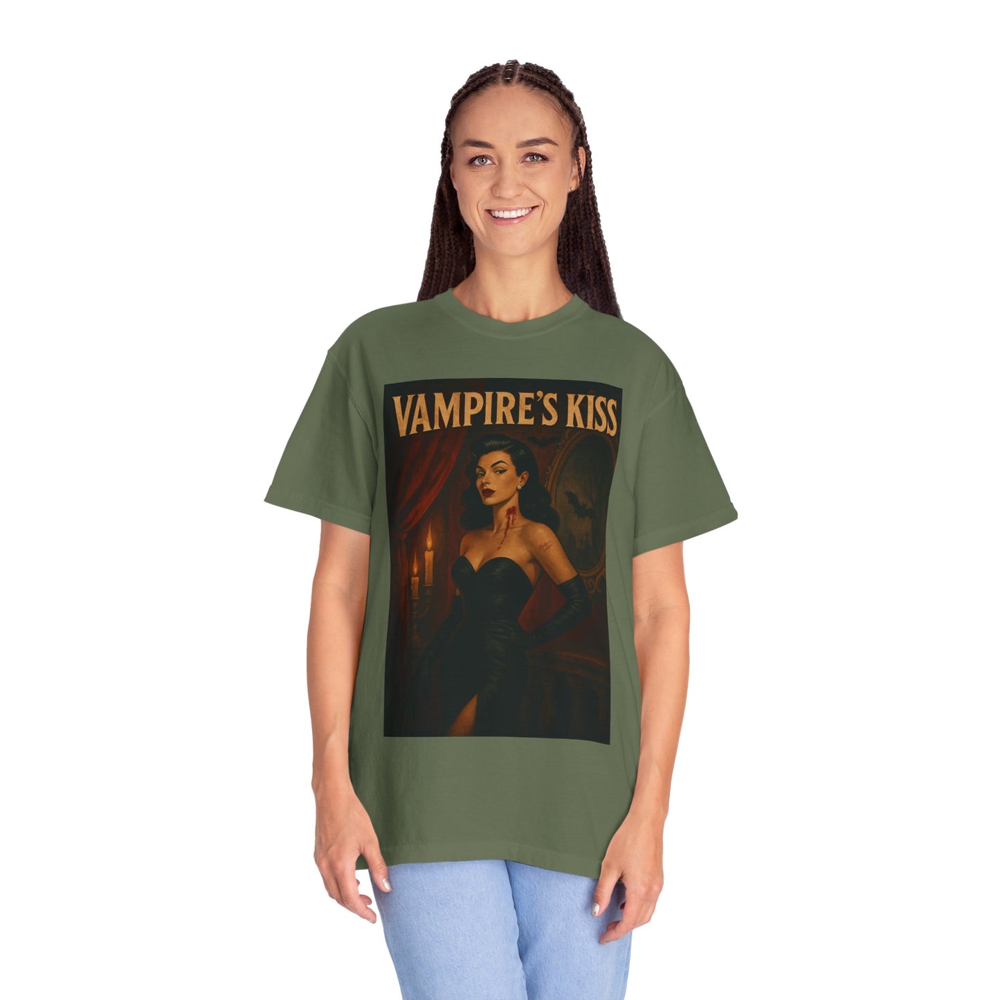 Vampire’s Kiss Halloween Unisex T-Shirt – Retro Vintage Vampire Graphic Tee, Spooky Horror Unisex Top, Gothic Scary Season Shirt - Madame Soulière