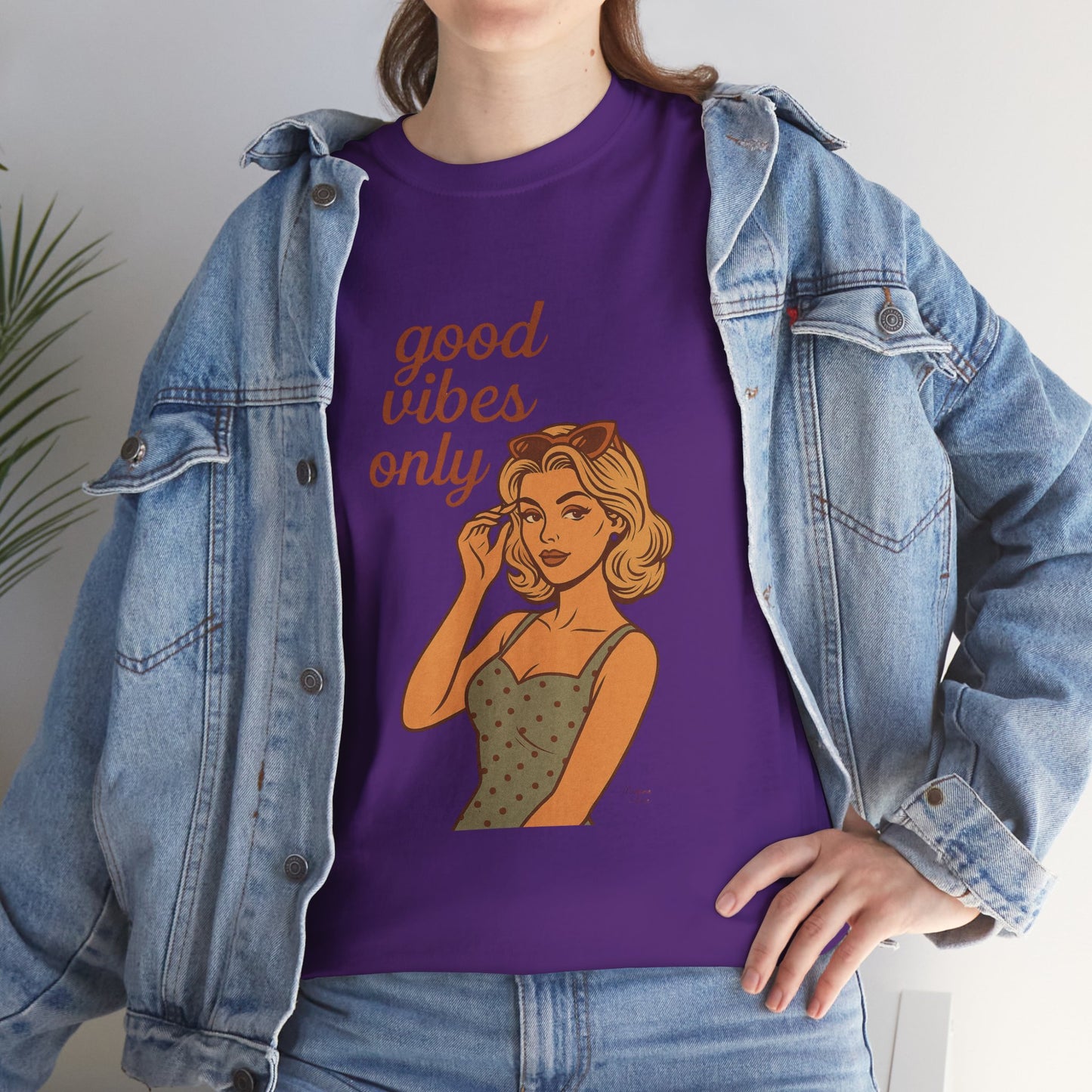 Retro Graphic Unisex T-Shirt – Good Vibes Only Vintage Pin Up Tee, 50s Inspired Feminine Empowerment Top, Spiritual Positive Energy Shirt - Madame Soulière