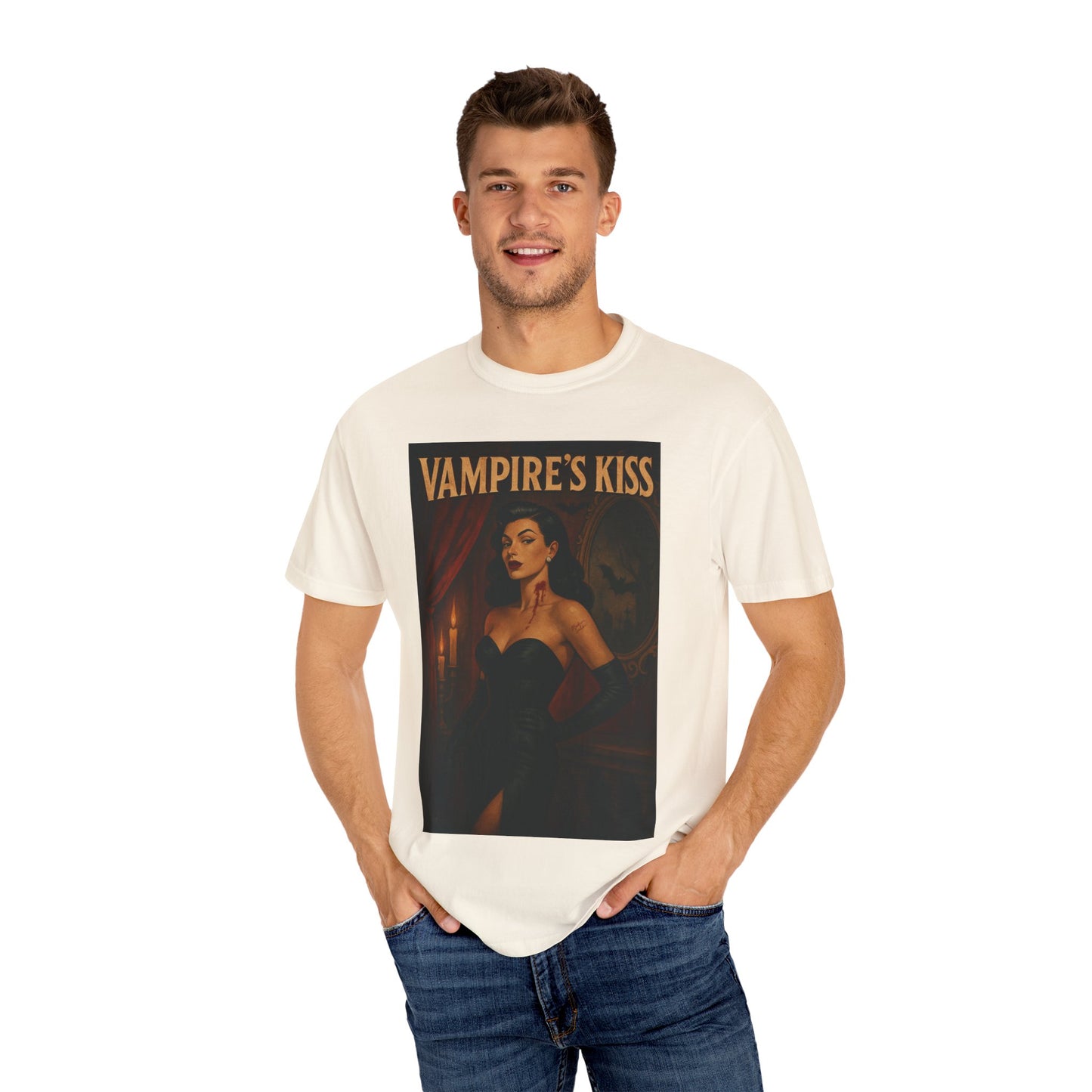 Vampire’s Kiss Halloween Unisex T-Shirt – Retro Vintage Vampire Graphic Tee, Spooky Horror Unisex Top, Gothic Scary Season Shirt - Madame Soulière