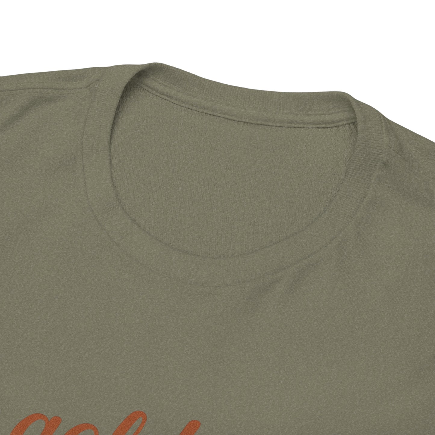Golden Vibes – Retro Pin-Up Graphic Tee | Unisex Vintage Aesthetic T-Shirt - Madame Soulière