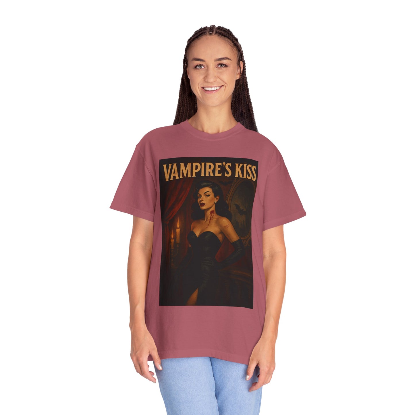 Vampire’s Kiss Halloween Unisex T-Shirt – Retro Vintage Vampire Graphic Tee, Spooky Horror Unisex Top, Gothic Scary Season Shirt - Madame Soulière