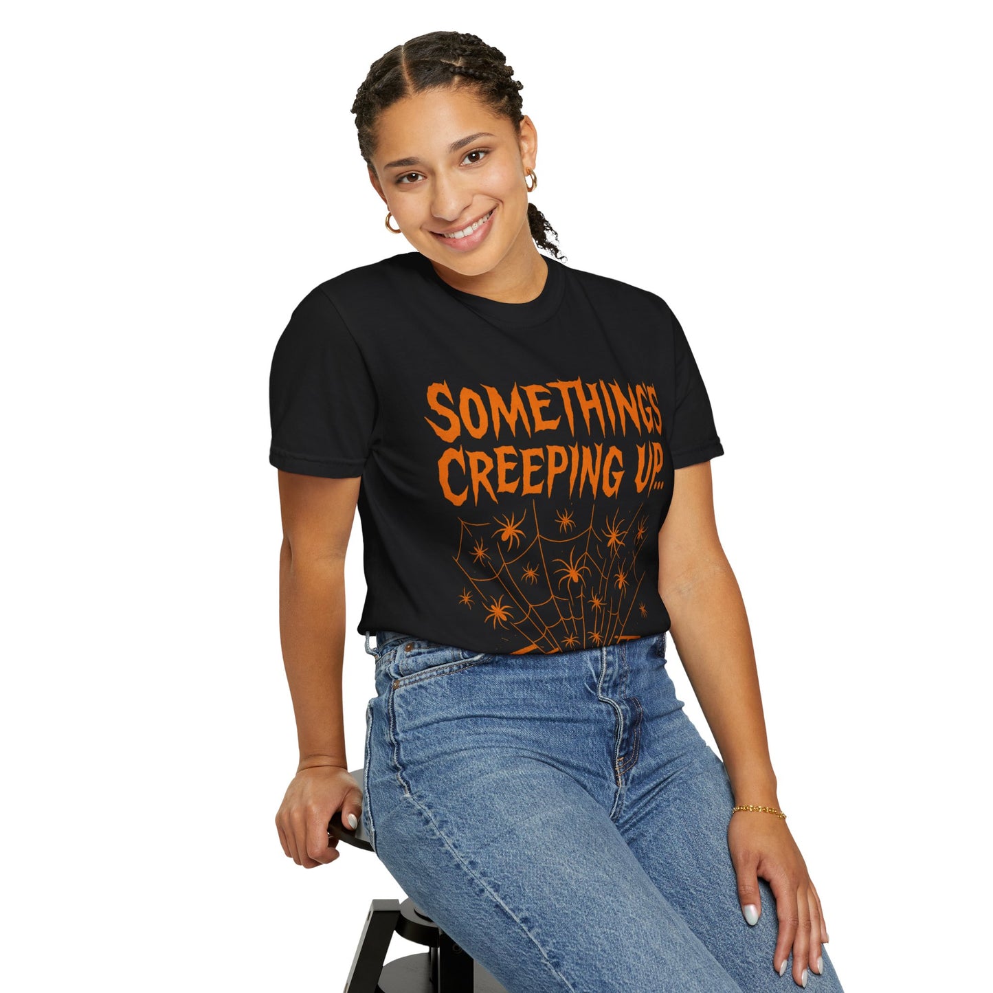 Halloween Creepy Unisex T-Shirt – Something’s Creeping Up Graphic Tee, Retro Vintage Spooky Top, Scary Season - Madame Soulière