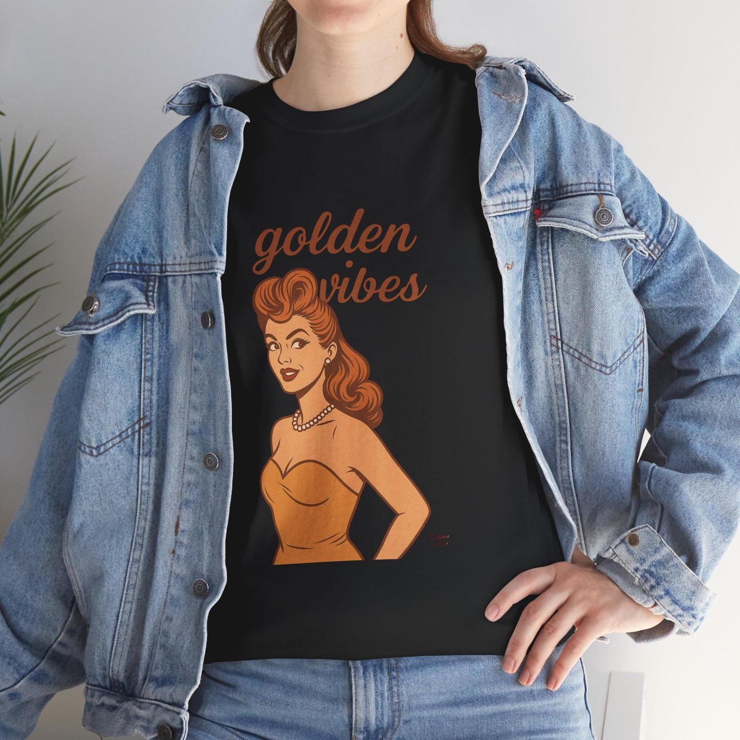 Golden Vibes – Retro Pin-Up Graphic Tee | Unisex Vintage Aesthetic T-Shirt - Madame Soulière