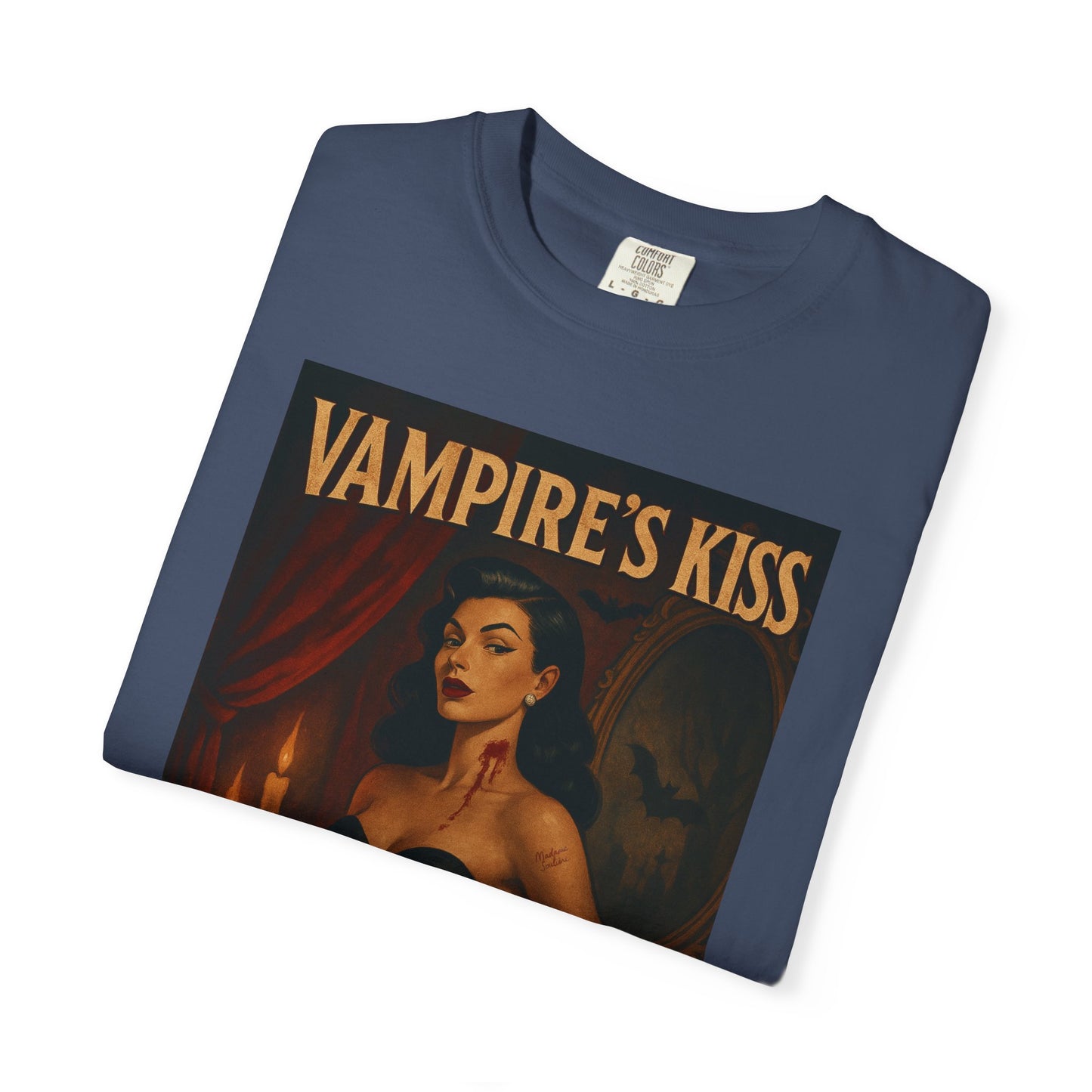 Vampire’s Kiss Halloween Unisex T-Shirt – Retro Vintage Vampire Graphic Tee, Spooky Horror Unisex Top, Gothic Scary Season Shirt - Madame Soulière