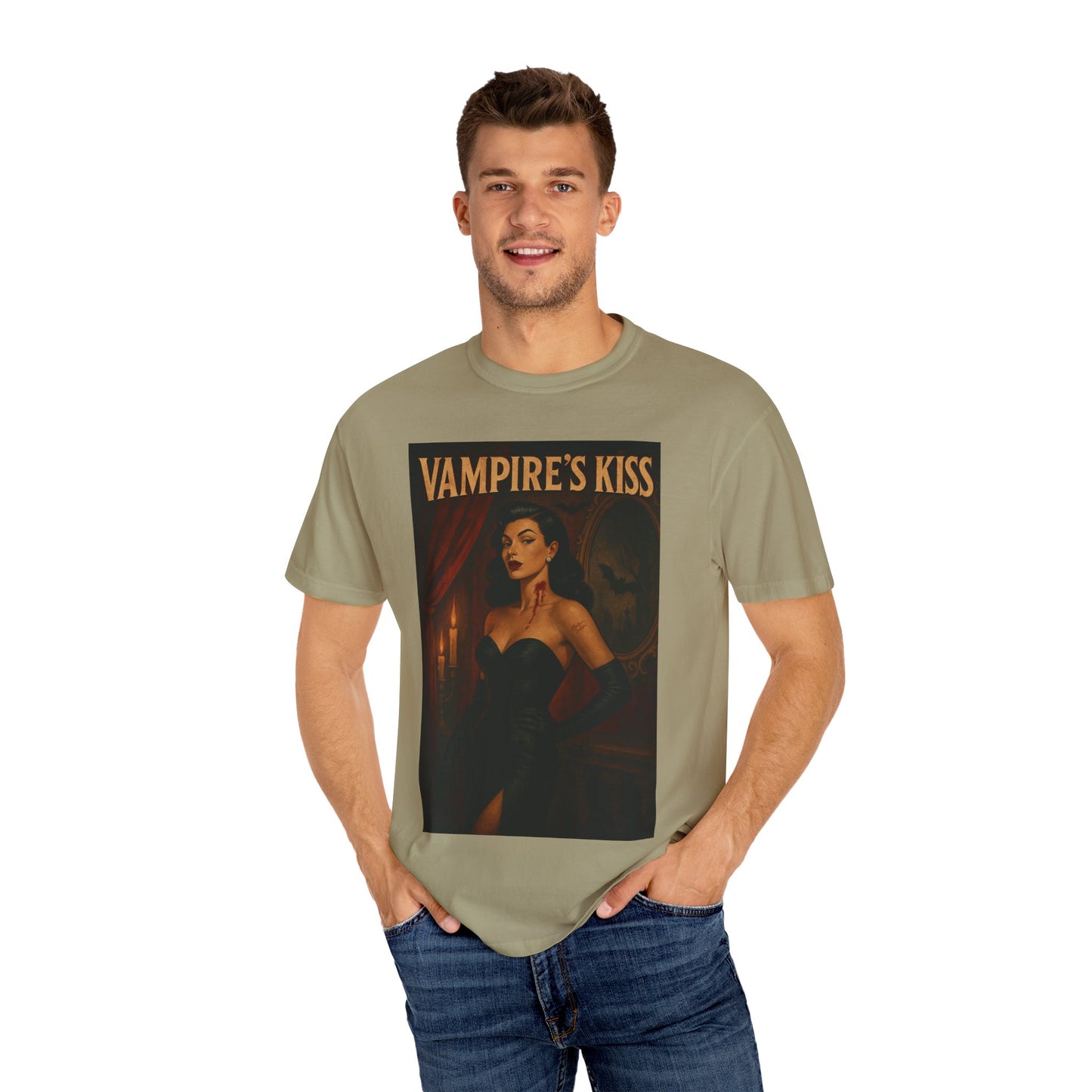 Vampire’s Kiss Halloween Unisex T-Shirt – Retro Vintage Vampire Graphic Tee, Spooky Horror Unisex Top, Gothic Scary Season Shirt - Madame Soulière
