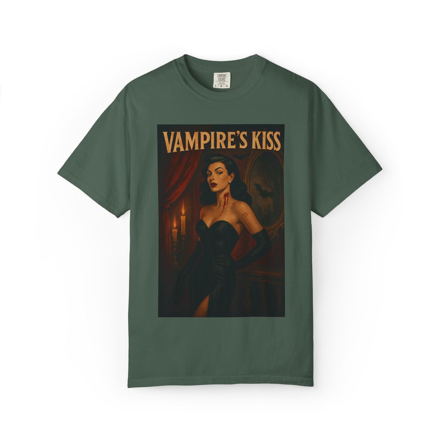 Vampire’s Kiss Halloween Unisex T-Shirt – Retro Vintage Vampire Graphic Tee, Spooky Horror Unisex Top, Gothic Scary Season Shirt - Madame Soulière