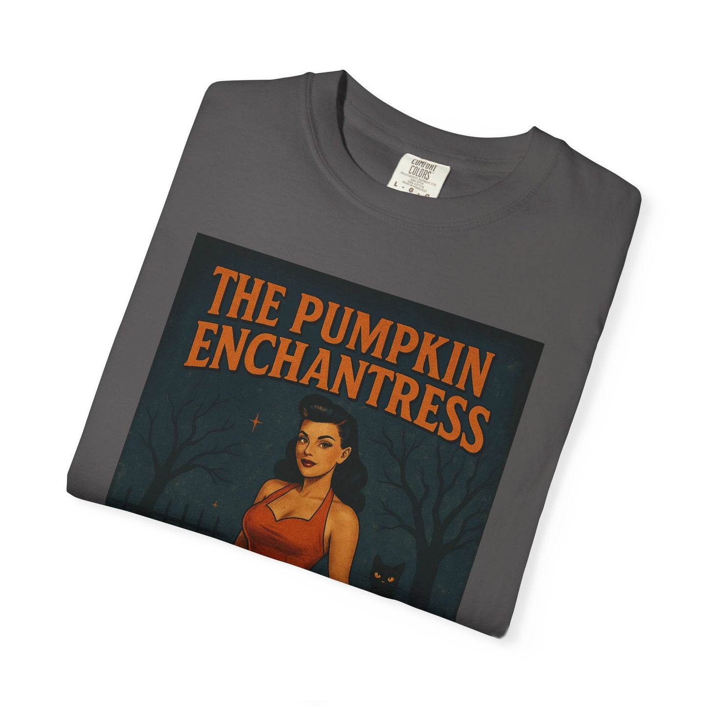 The Pumpkin Enchantress Halloween Unisex T-Shirt – Retro Witch Graphic Tee, Vintage Pumpkin Horror Top, Spooky Unisex Scary Season Shirt - Madame Soulière
