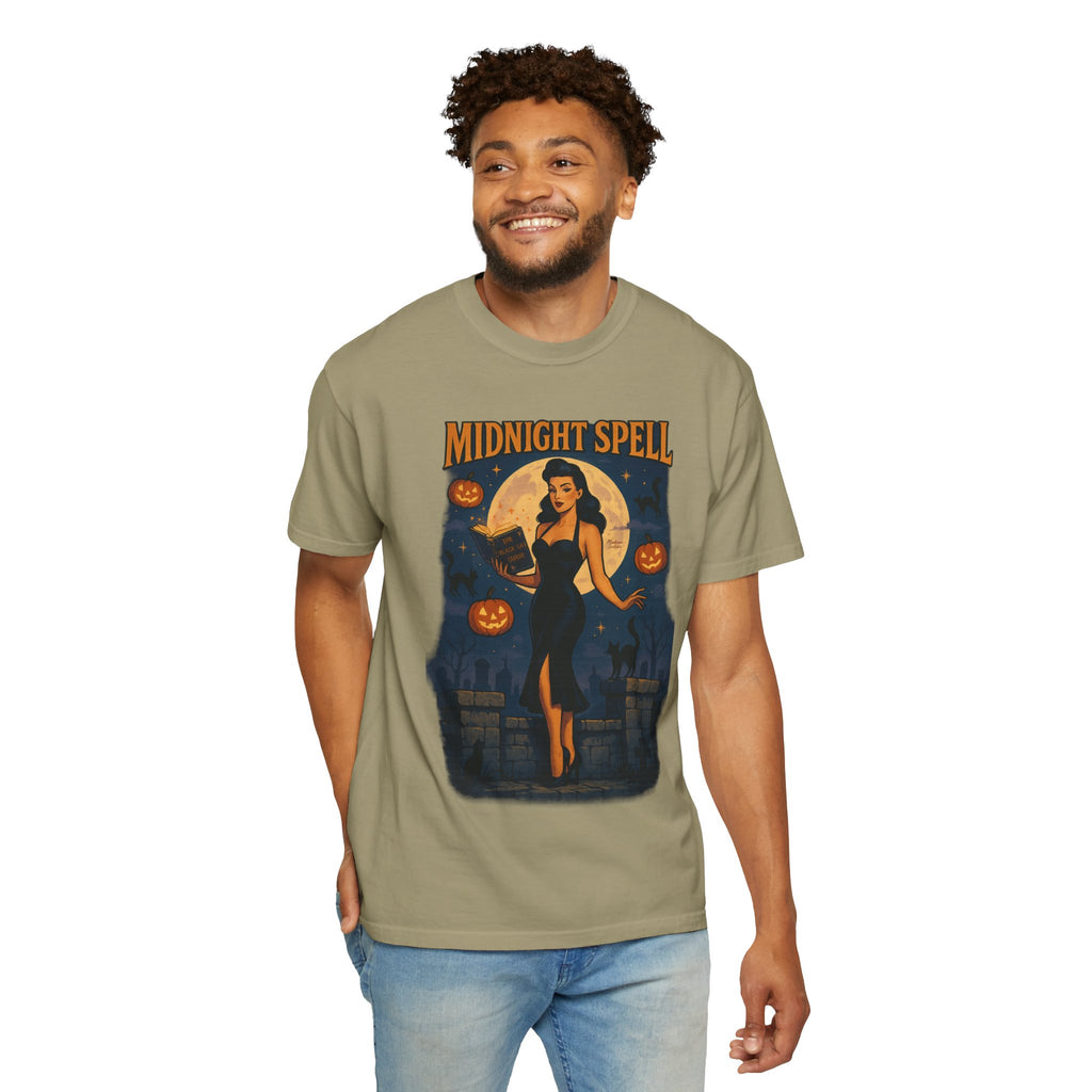 Midnight Spell – Retro Pin-Up Witch Unisex Halloween T-Shirt