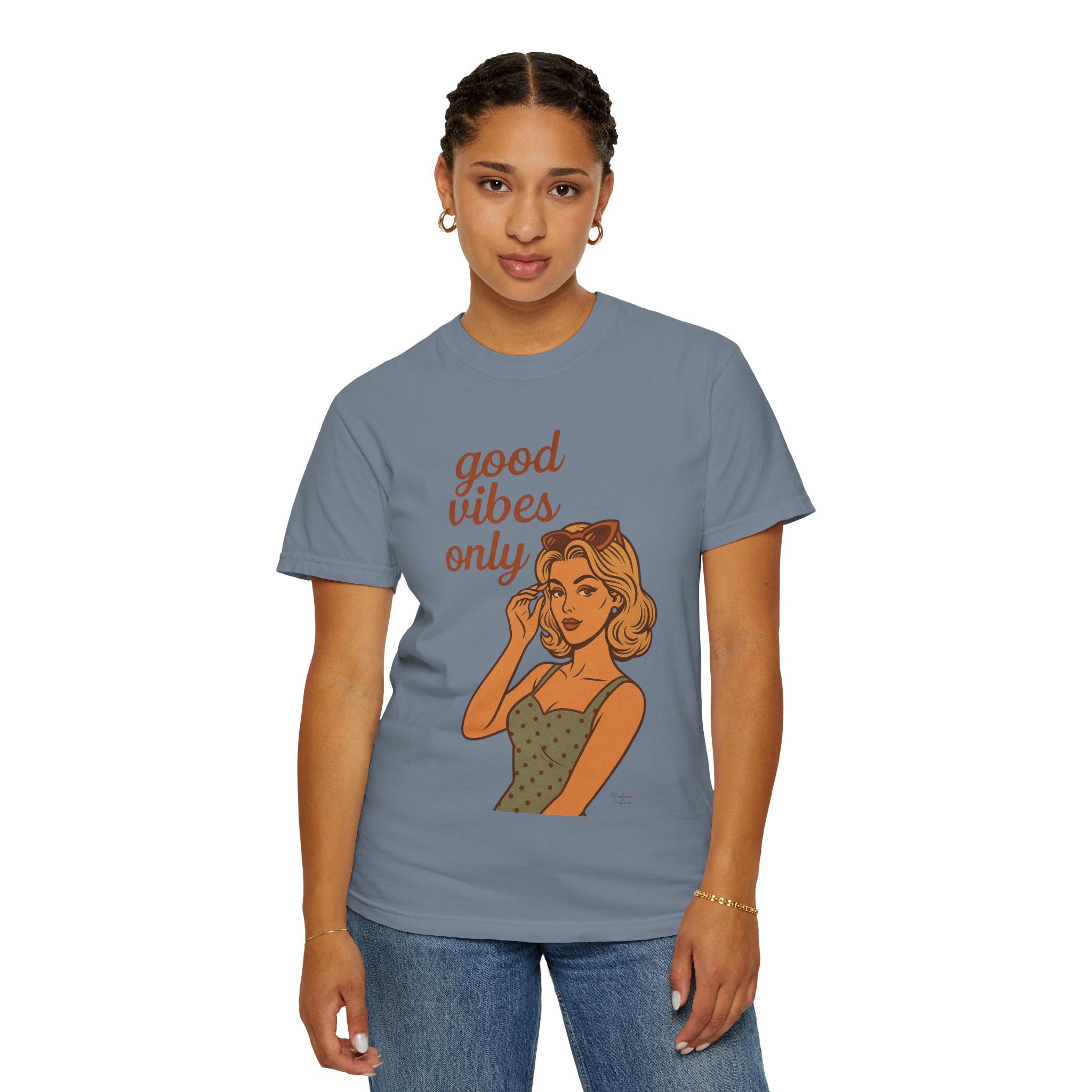 Good Vibes Only – Retro Pin-Up Vintage T-Shirt