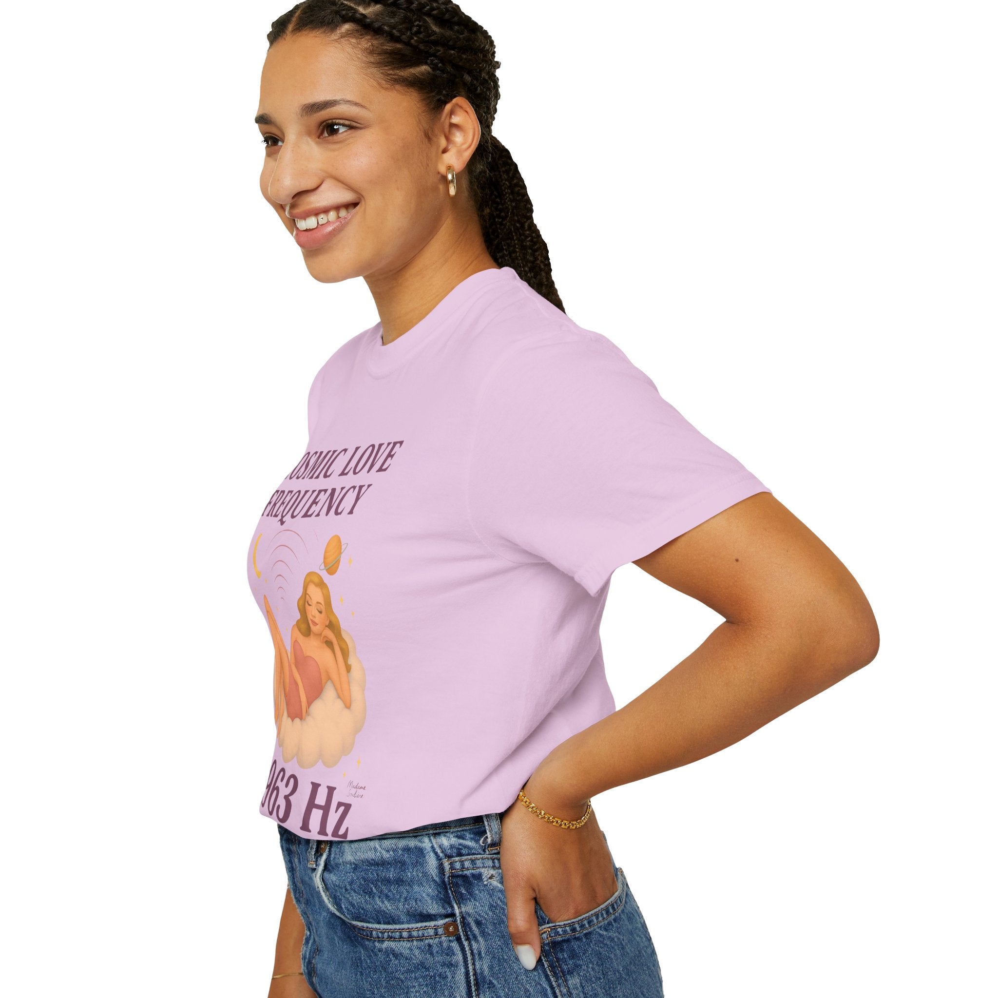 Cosmic Feminine Frequency – Retro Pin-Up Vintage T-Shirt