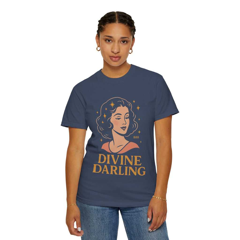 Divine Darling – Retro Pin-Up Vintage T-Shirt