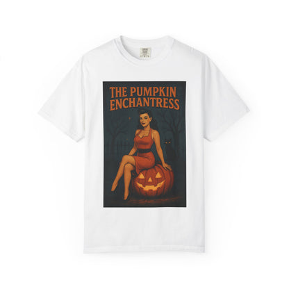 The Pumpkin Enchantress Halloween Unisex T-Shirt – Retro Witch Graphic Tee, Vintage Pumpkin Horror Top, Spooky Unisex Scary Season Shirt - Madame Soulière