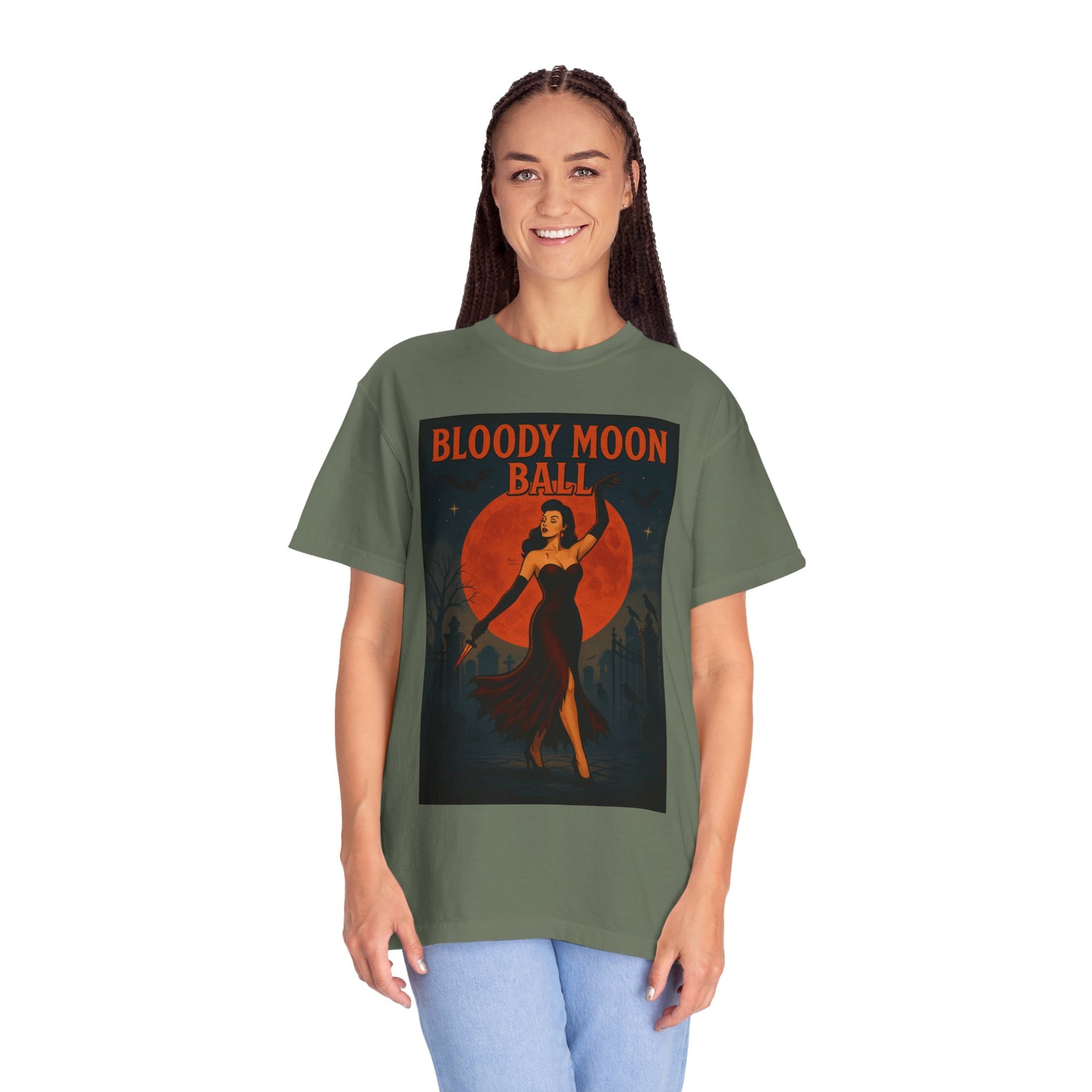 Bloody Moon Halloween Unisex T-Shirt – Vampire Retro Graphic Tee, Vintage Horror Spooky Top, Scary Season Shirt - Madame Soulière