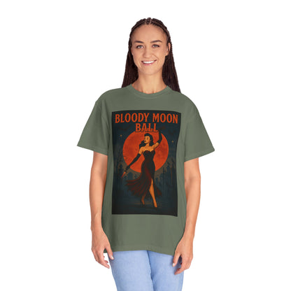 Bloody Moon Halloween Unisex T-Shirt – Vampire Retro Graphic Tee, Vintage Horror Spooky Top, Scary Season Shirt - Madame Soulière