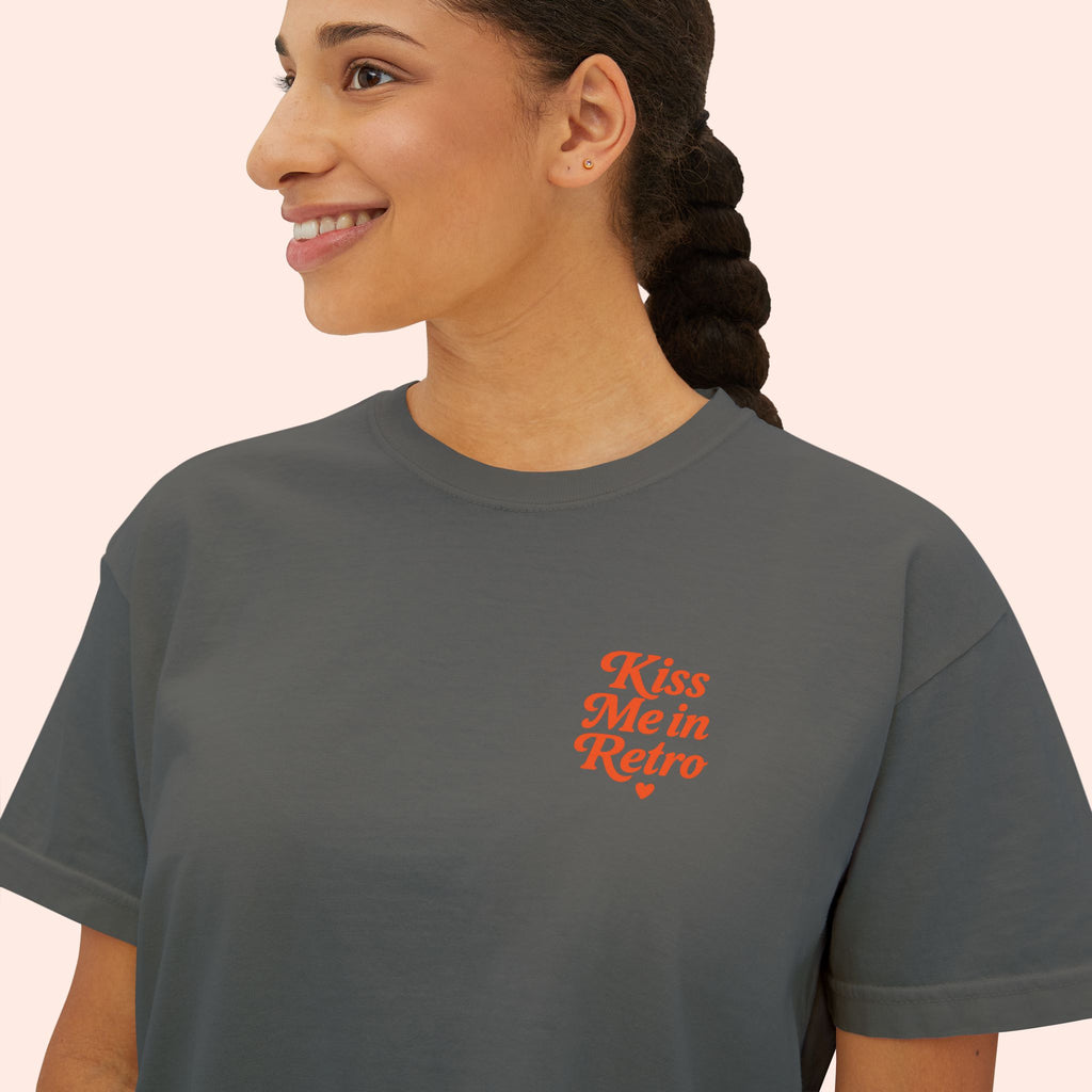Kiss Me in Retro Graphic T-Shirt – Vintage Mini Motif Boxy T-Shirt