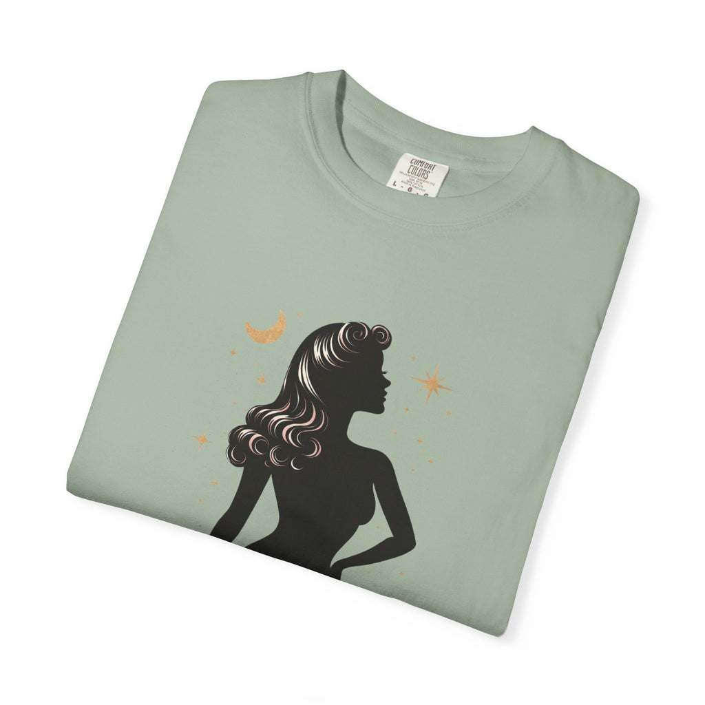 A Cosmic Woman Never Gets Lost – Vintage Feminine Cosmic T-Shirt