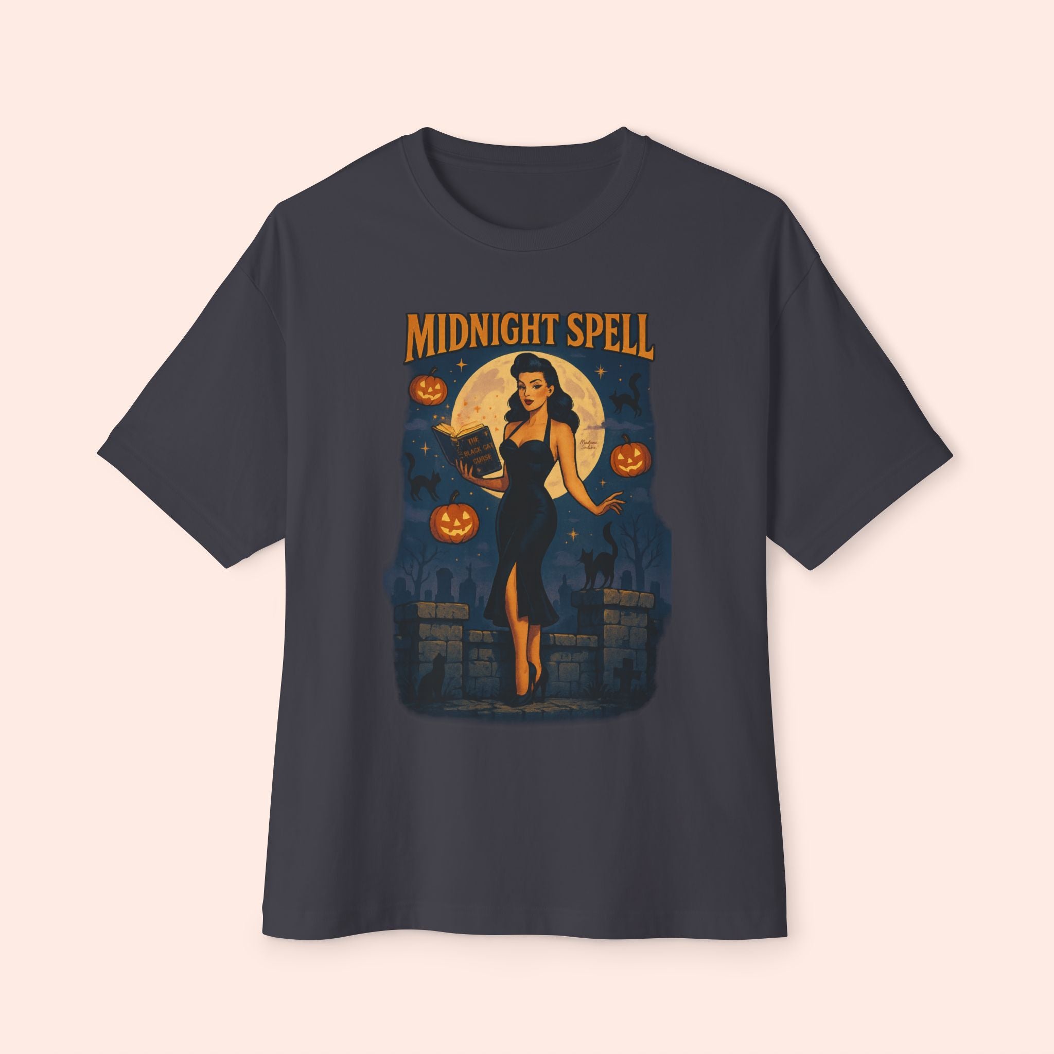 Midnight Spell – Retro Pin-Up Witch Halloween Long Boxy T-Shirt