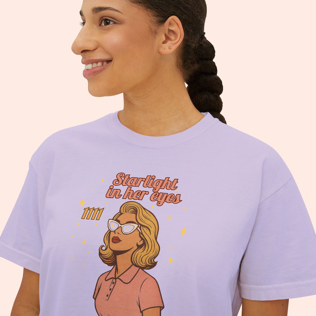 Starlight in Her Eyes 1111 – Retro Vintage Boxy T-Shirt