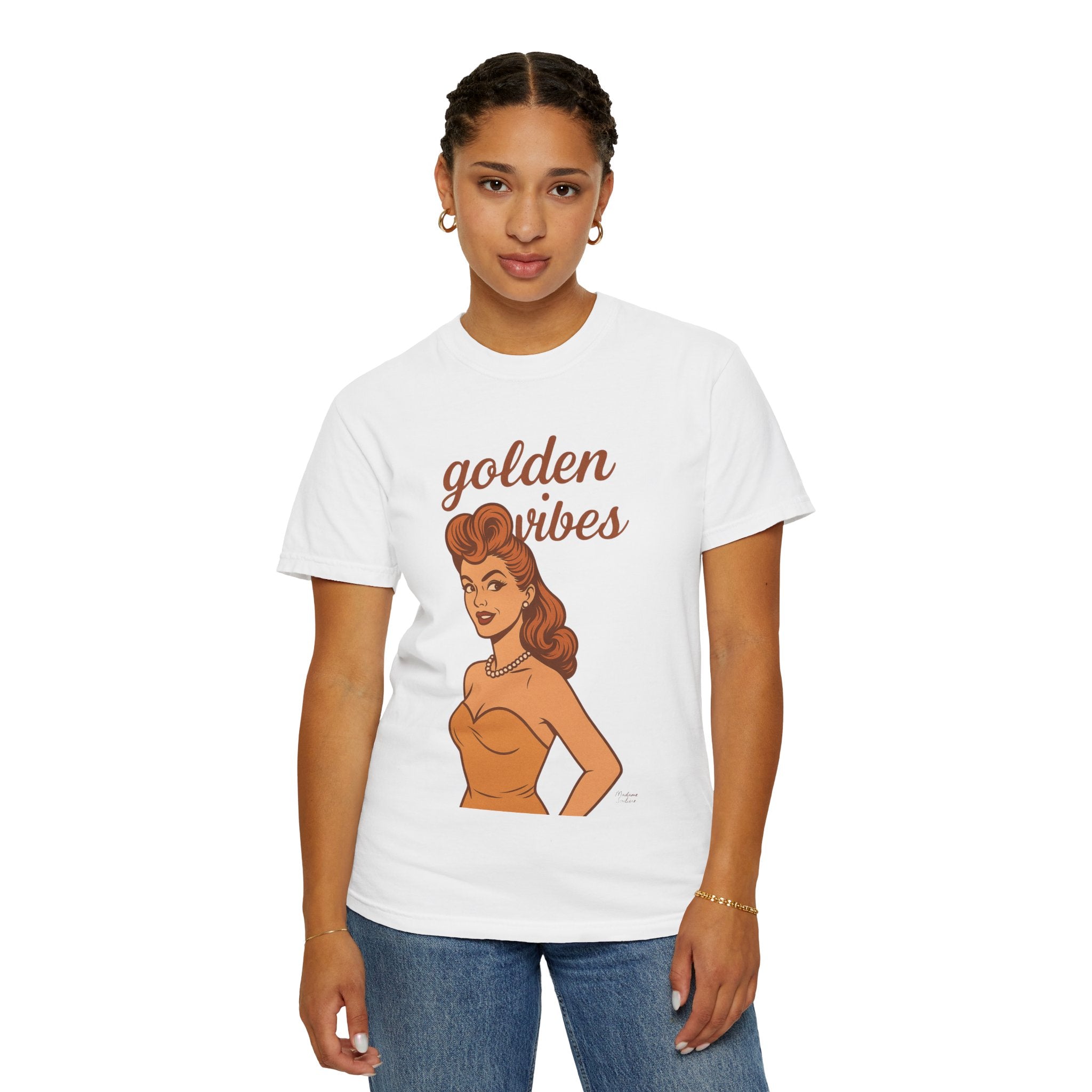 Golden Vibes – Retro Pin-Up Vintage T-Shirt