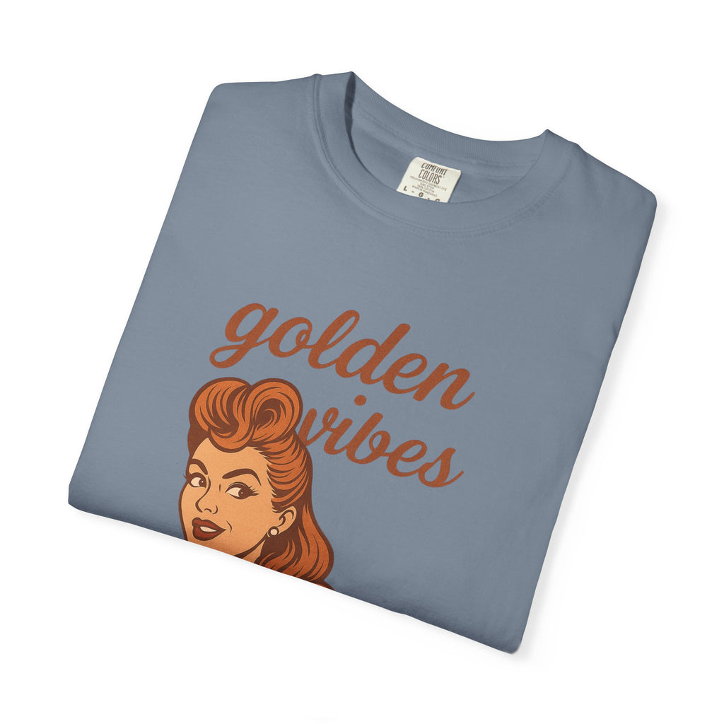 Golden Vibes – Retro Pin-Up Vintage T-Shirt