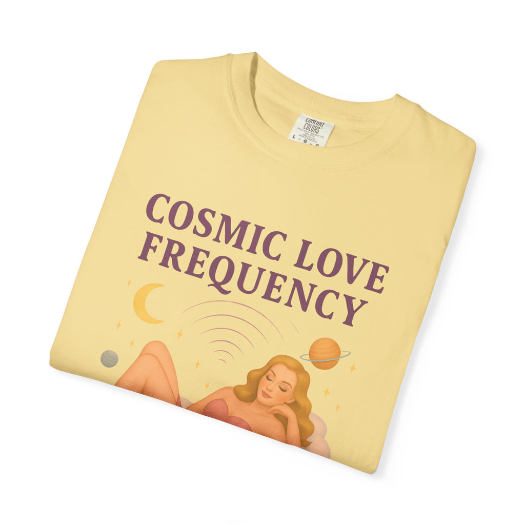Cosmic Feminine Frequency – Retro Pin-Up Vintage T-Shirt