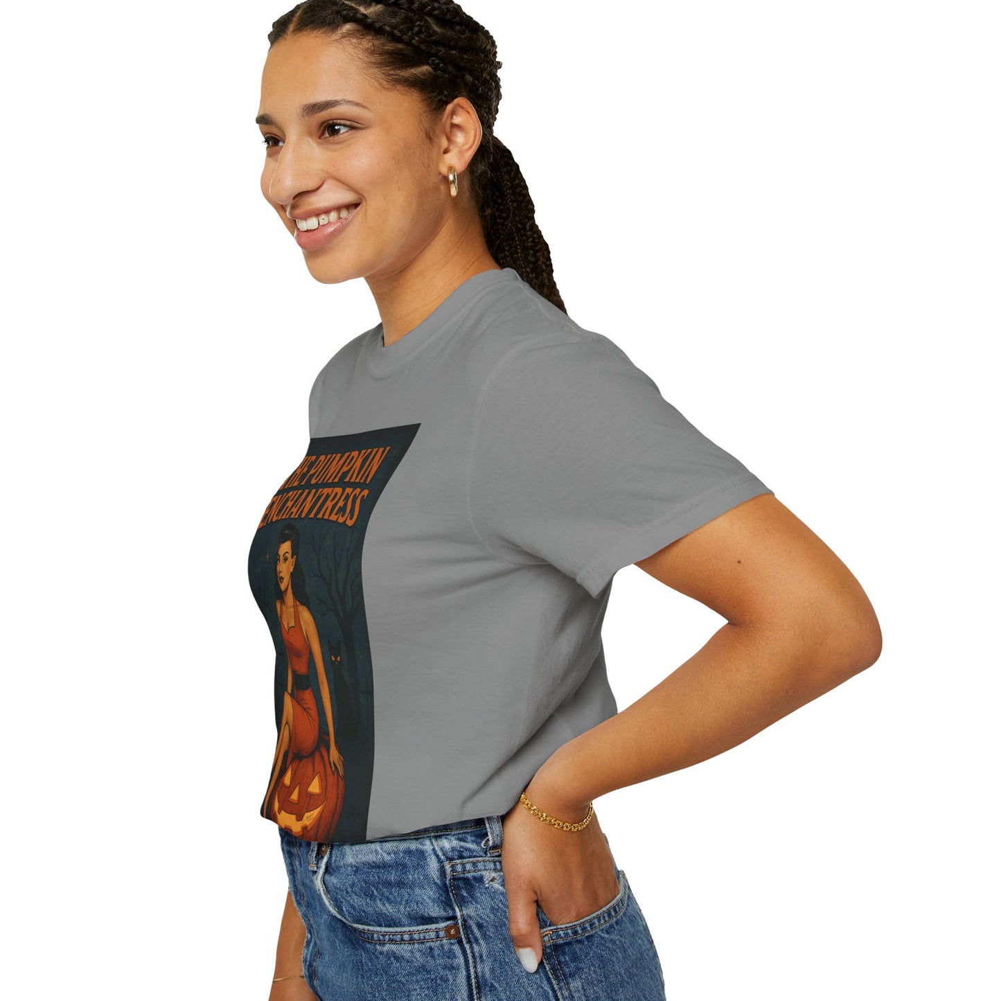 The Pumpkin Enchantress Halloween Unisex T-Shirt – Retro Witch Graphic Tee, Vintage Pumpkin Horror Top, Spooky Unisex Scary Season Shirt - Madame Soulière
