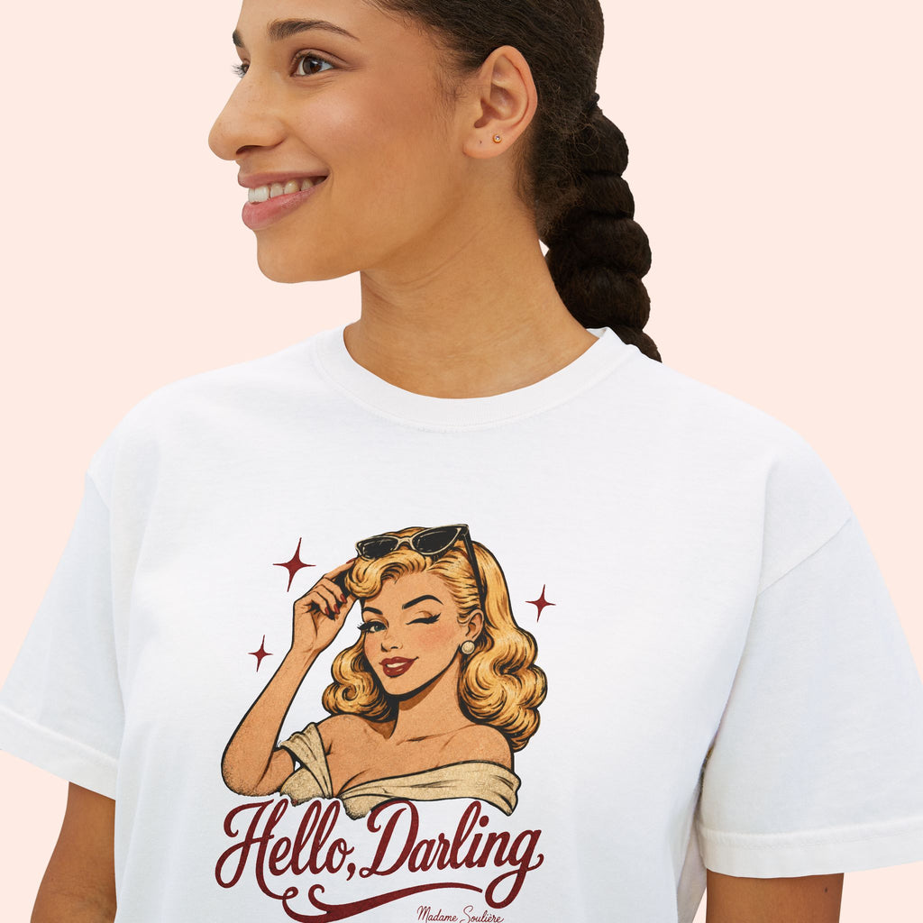 Hello Darling - Retro Pin-Up Graphic Boxy T-Shirt