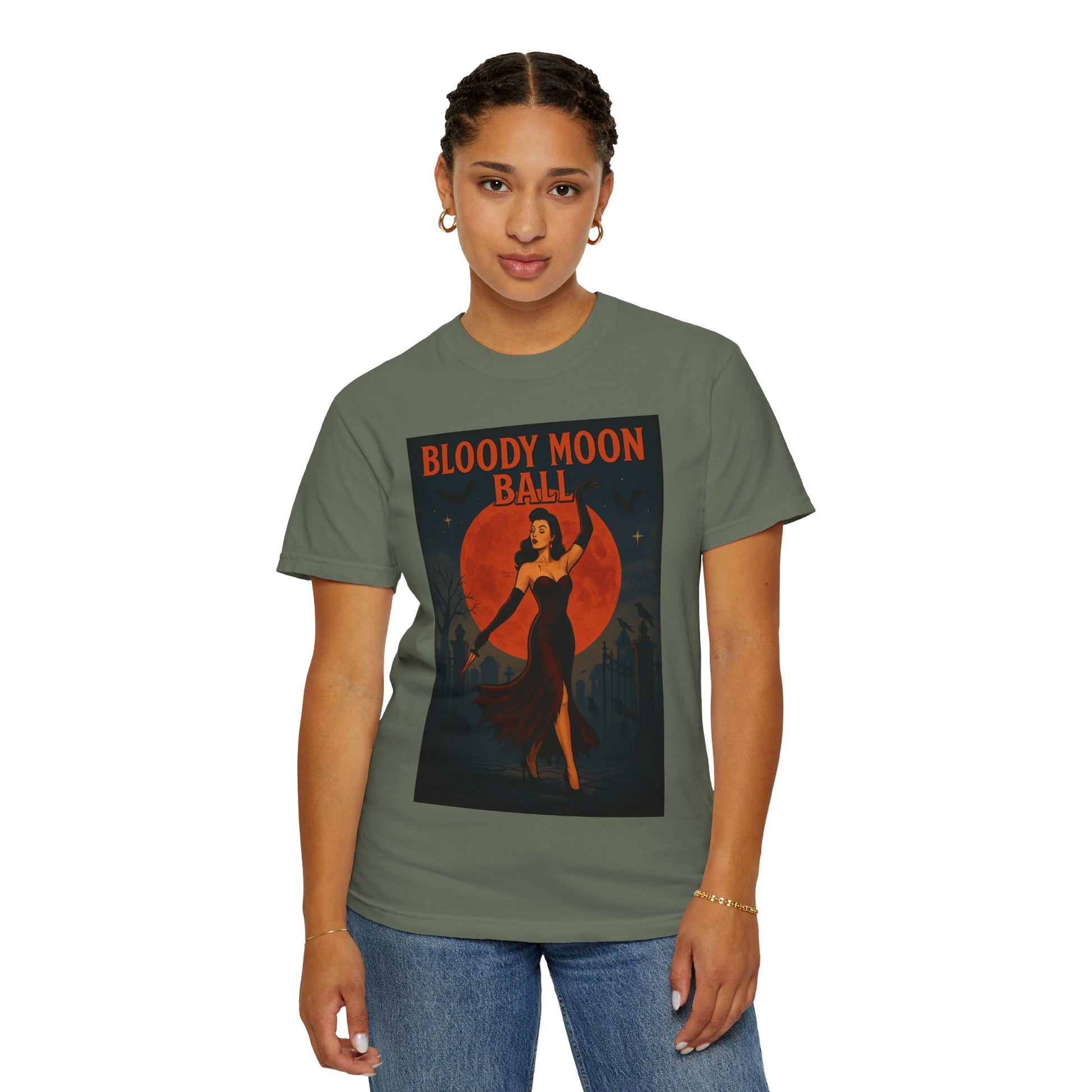Bloody Moon Halloween Unisex T-Shirt – Vampire Retro Graphic Tee, Vintage Horror Spooky Top, Scary Season Shirt - Madame Soulière