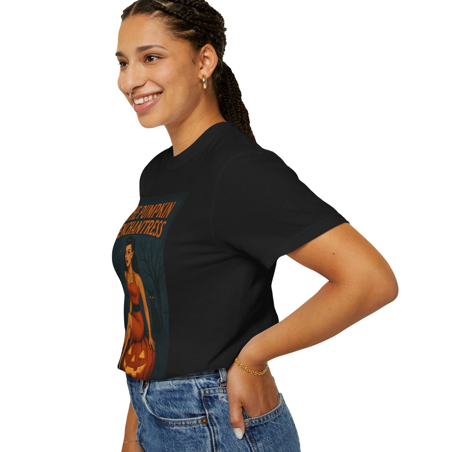 The Pumpkin Enchantress Halloween Unisex T-Shirt – Retro Witch Graphic Tee, Vintage Pumpkin Horror Top, Spooky Unisex Scary Season Shirt - Madame Soulière