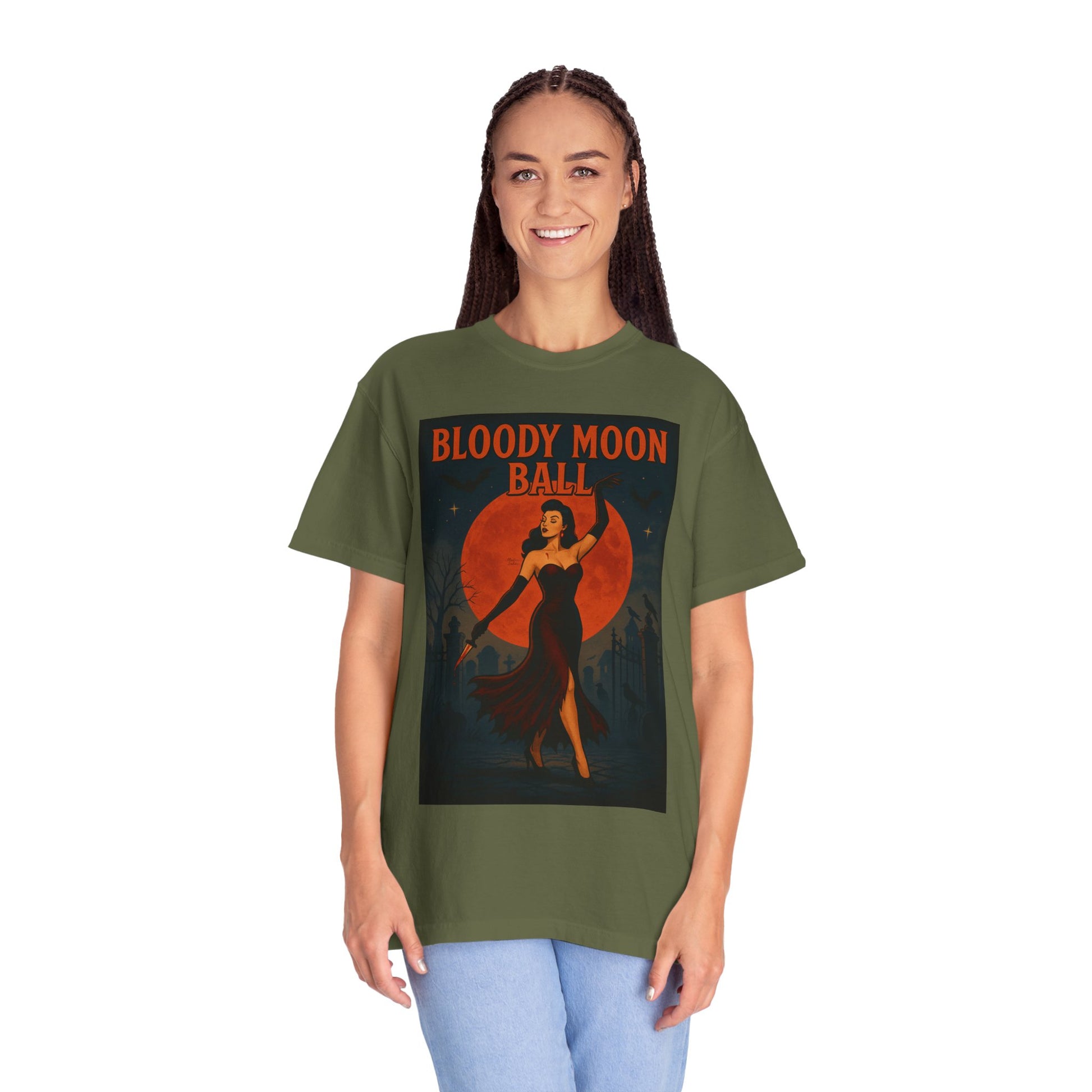 Bloody Moon Halloween Unisex T-Shirt – Vampire Retro Graphic Tee, Vintage Horror Spooky Top, Scary Season Shirt - Madame Soulière