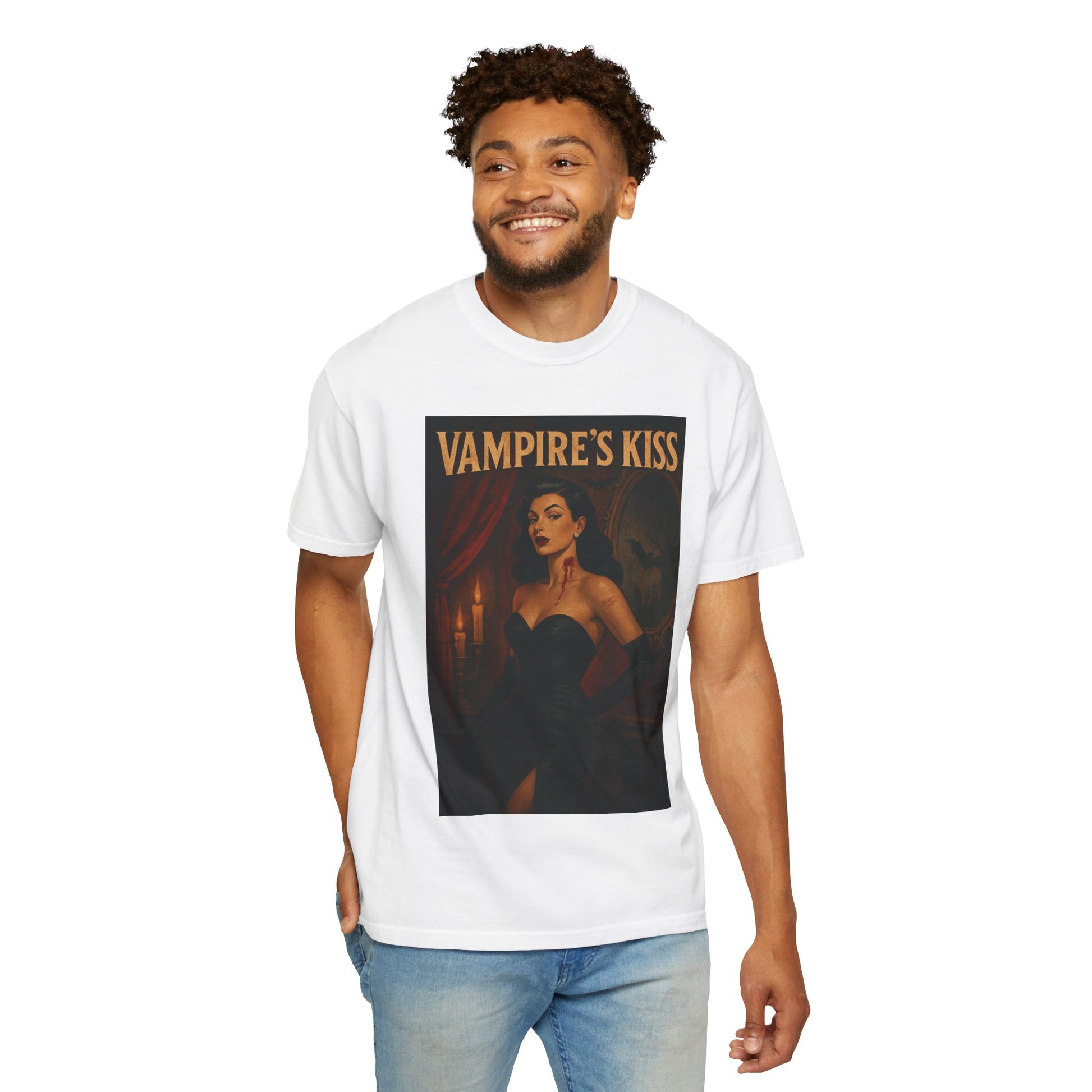Vampire’s Kiss Halloween Unisex T-Shirt – Retro Vintage Vampire Graphic Tee, Spooky Horror Unisex Top, Gothic Scary Season Shirt - Madame Soulière