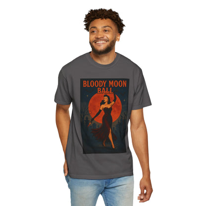 Bloody Moon Halloween Unisex T-Shirt – Vampire Retro Graphic Tee, Vintage Horror Spooky Top, Scary Season Shirt - Madame Soulière