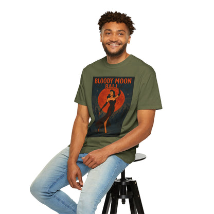 Bloody Moon Halloween Unisex T-Shirt – Vampire Retro Graphic Tee, Vintage Horror Spooky Top, Scary Season Shirt - Madame Soulière