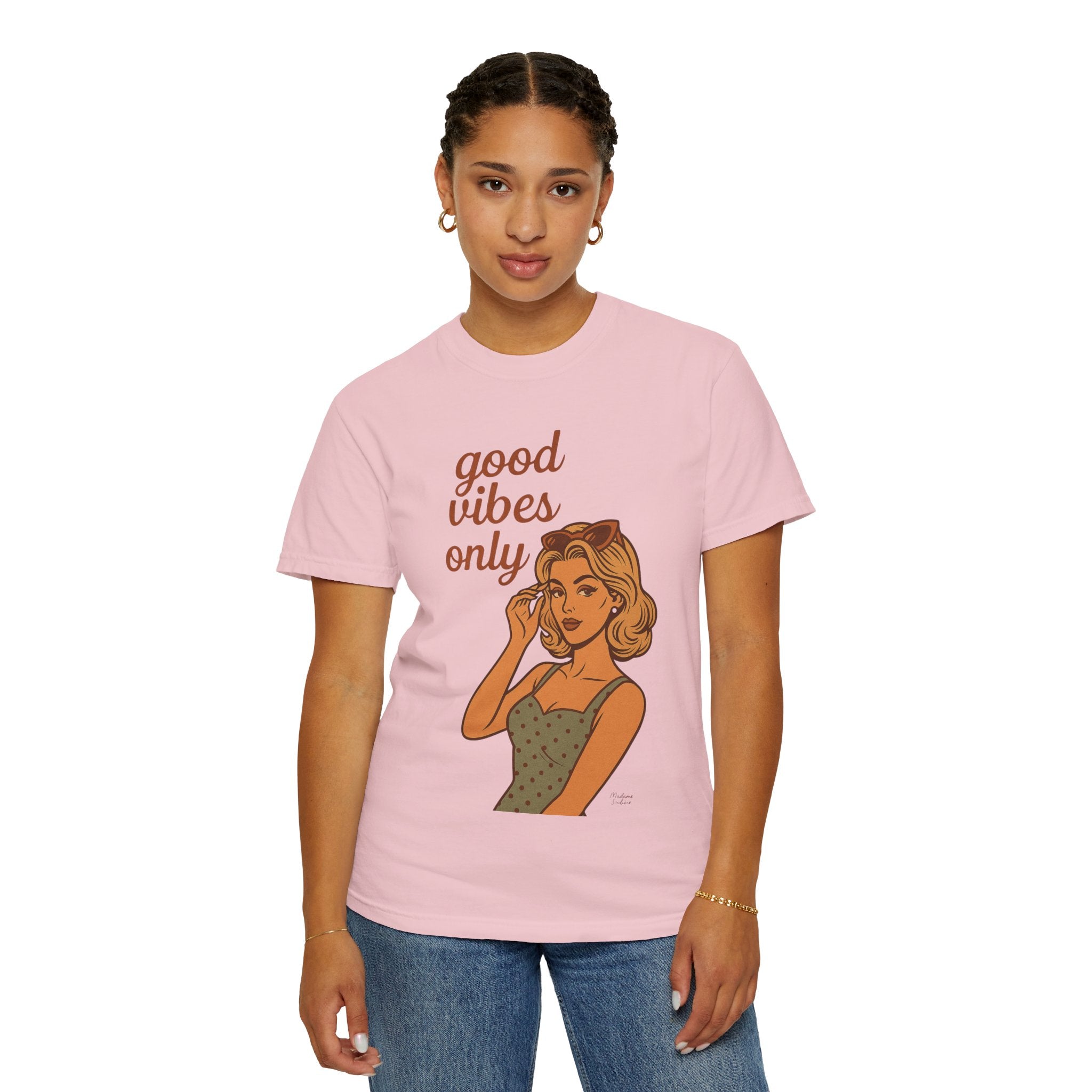 Good Vibes Only – Retro Pin-Up Vintage T-Shirt