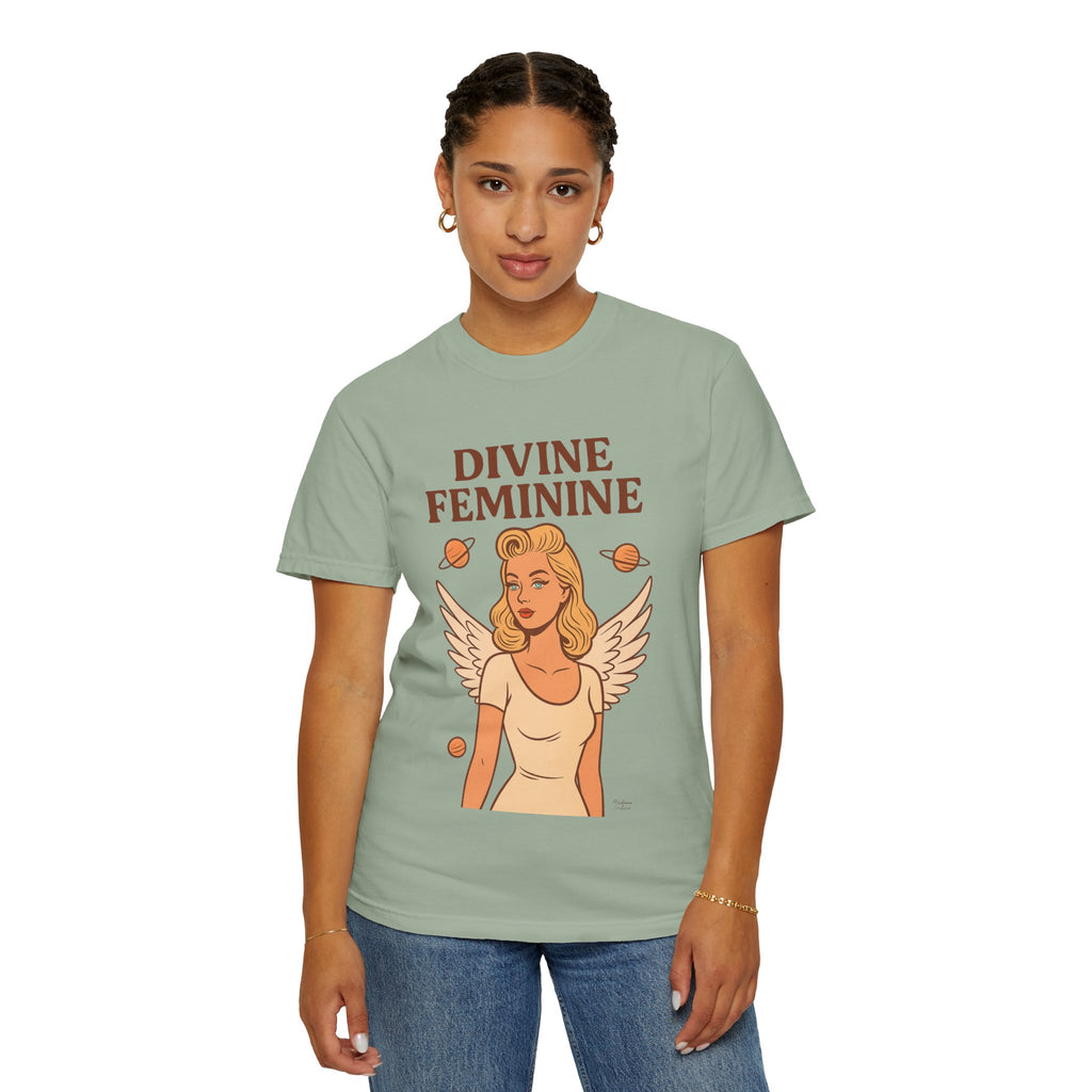 Divine Feminine Graphic T-Shirt – Vintage 50s Pin-Up Unisex Tee