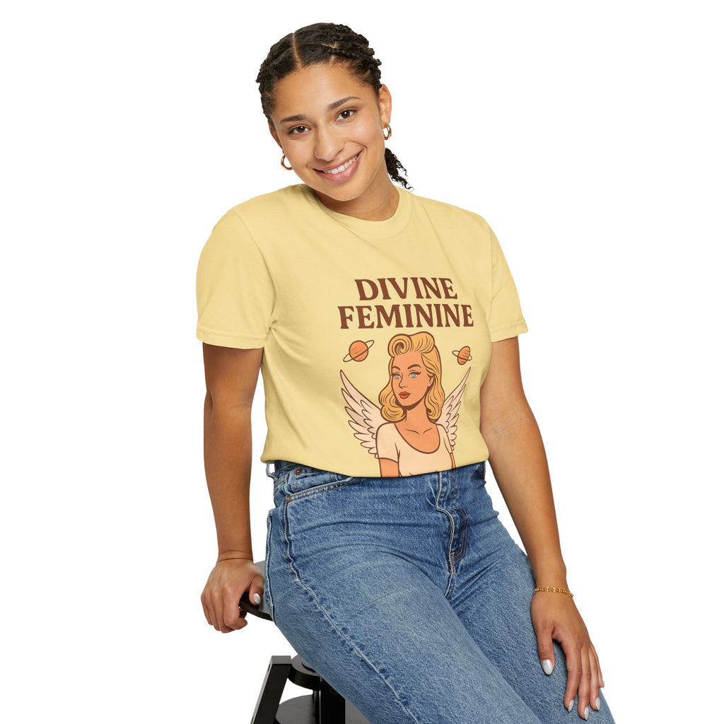 Divine Feminine Graphic T-Shirt – Vintage 50s Pin-Up Unisex Tee