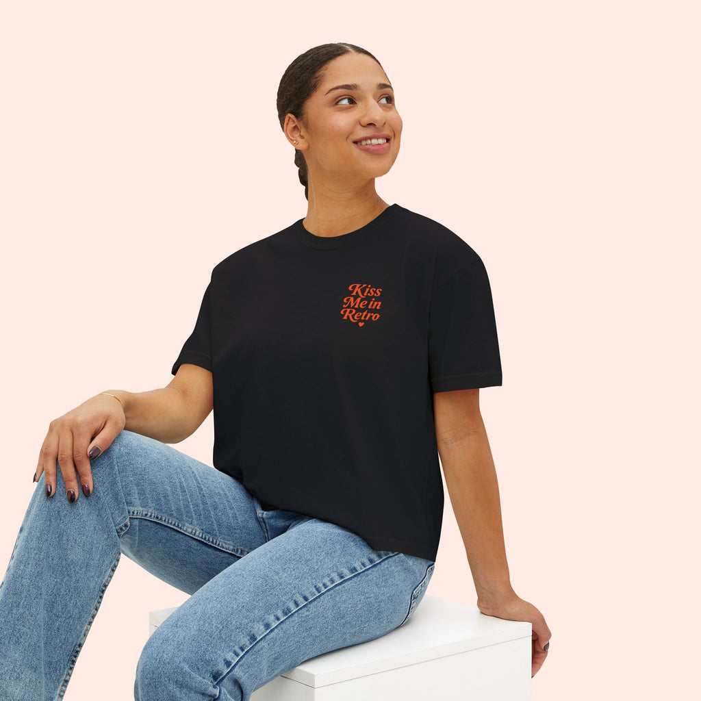 Kiss Me in Retro Graphic T-Shirt – Vintage Mini Motif Boxy T-Shirt