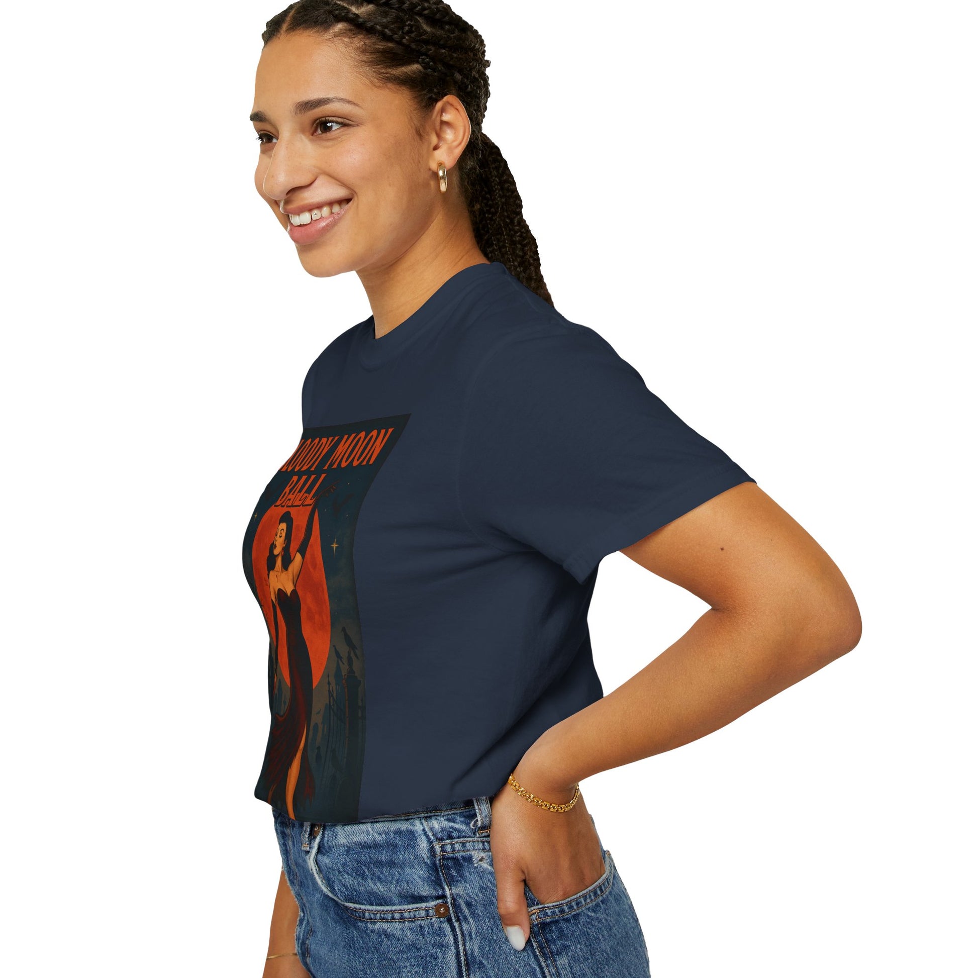 Bloody Moon Halloween Unisex T-Shirt – Vampire Retro Graphic Tee, Vintage Horror Spooky Top, Scary Season Shirt - Madame Soulière