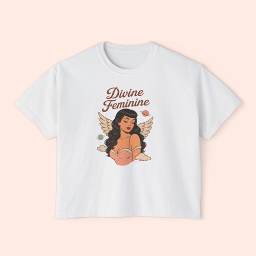 Divine Feminine - Retro Pin Up Celestial Graphic Boxy T-Shirt