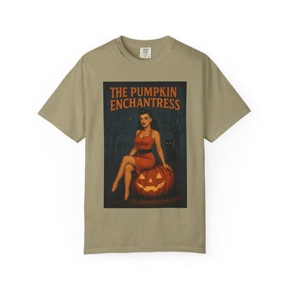 The Pumpkin Enchantress Halloween Unisex T-Shirt – Retro Witch Graphic Tee, Vintage Pumpkin Horror Top, Spooky Unisex Scary Season Shirt - Madame Soulière