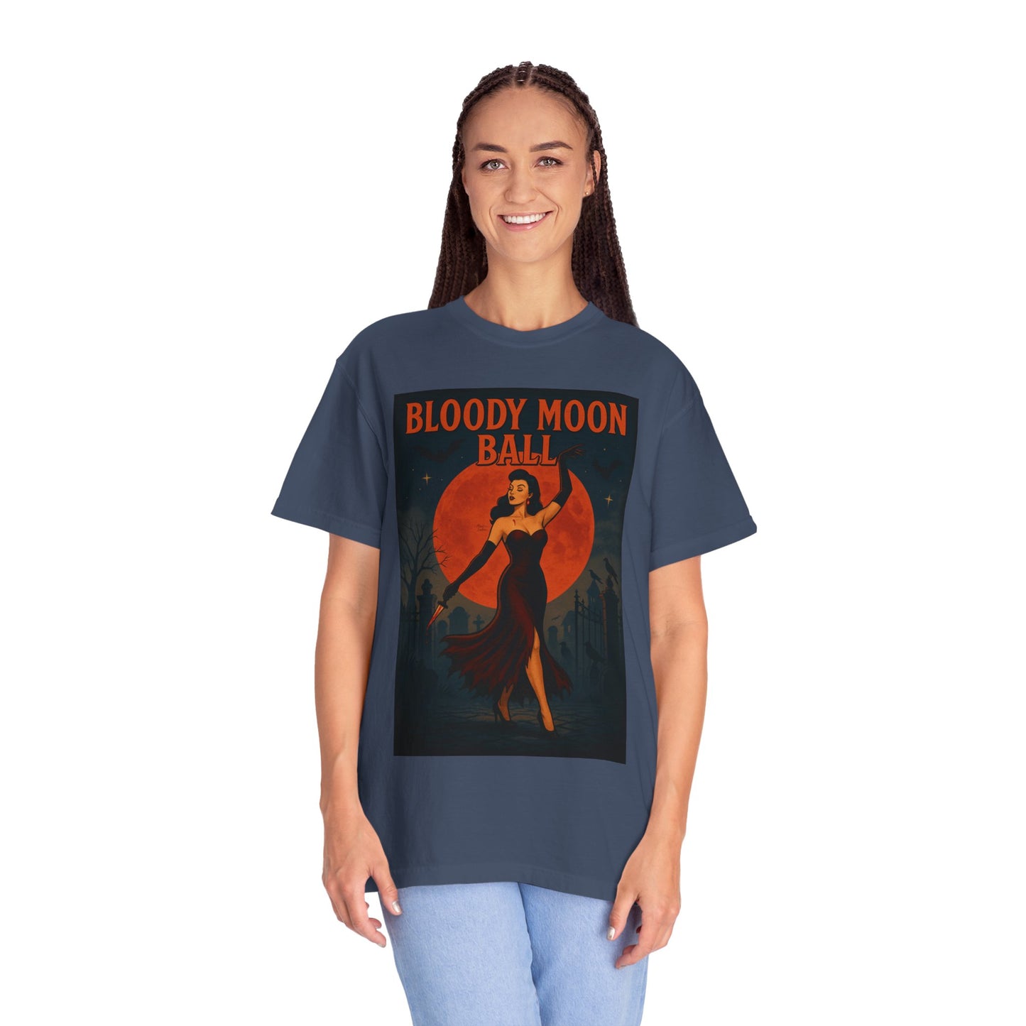 Bloody Moon Halloween Unisex T-Shirt – Vampire Retro Graphic Tee, Vintage Horror Spooky Top, Scary Season Shirt - Madame Soulière