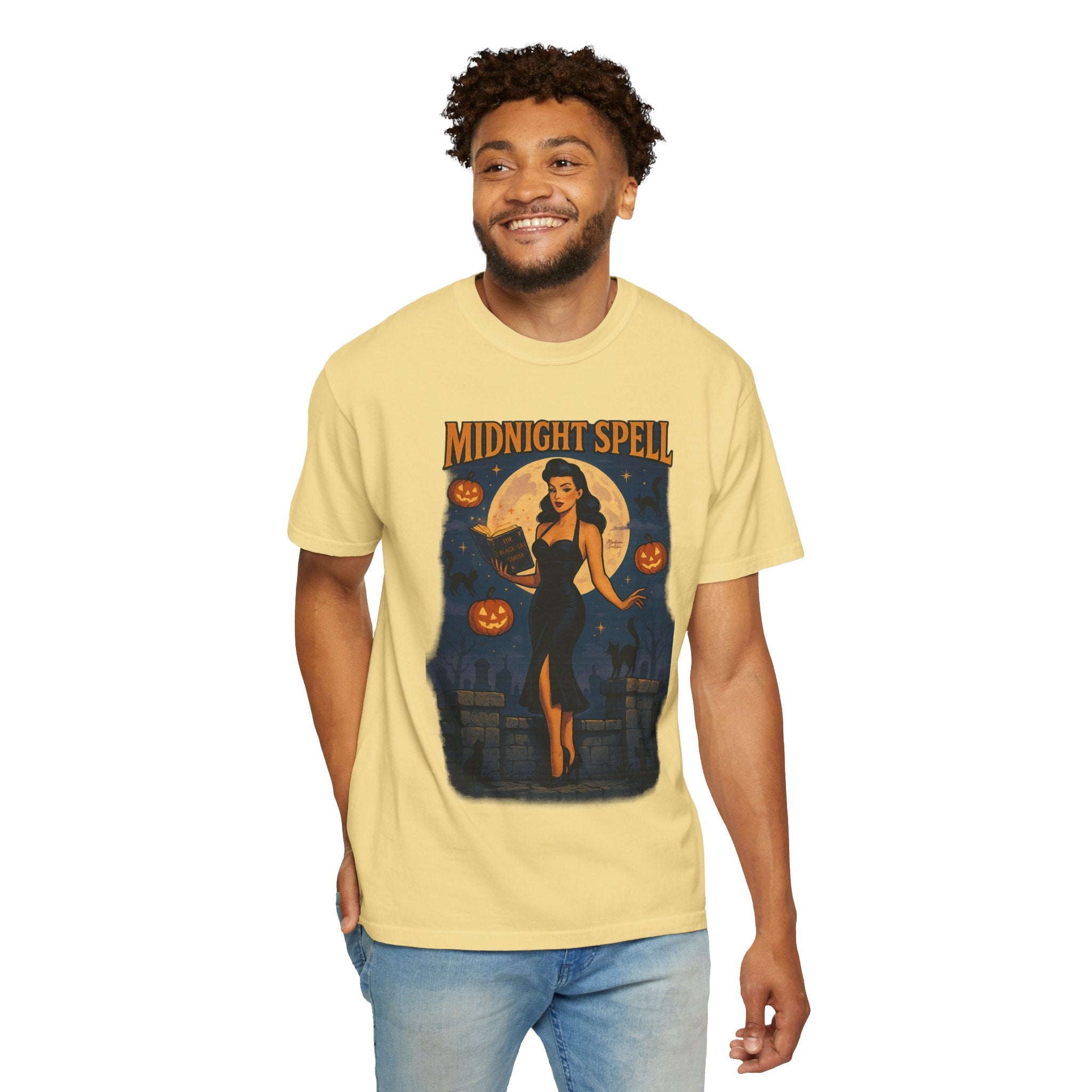 Midnight Spell – Retro Pin-Up Witch Unisex Halloween T-Shirt
