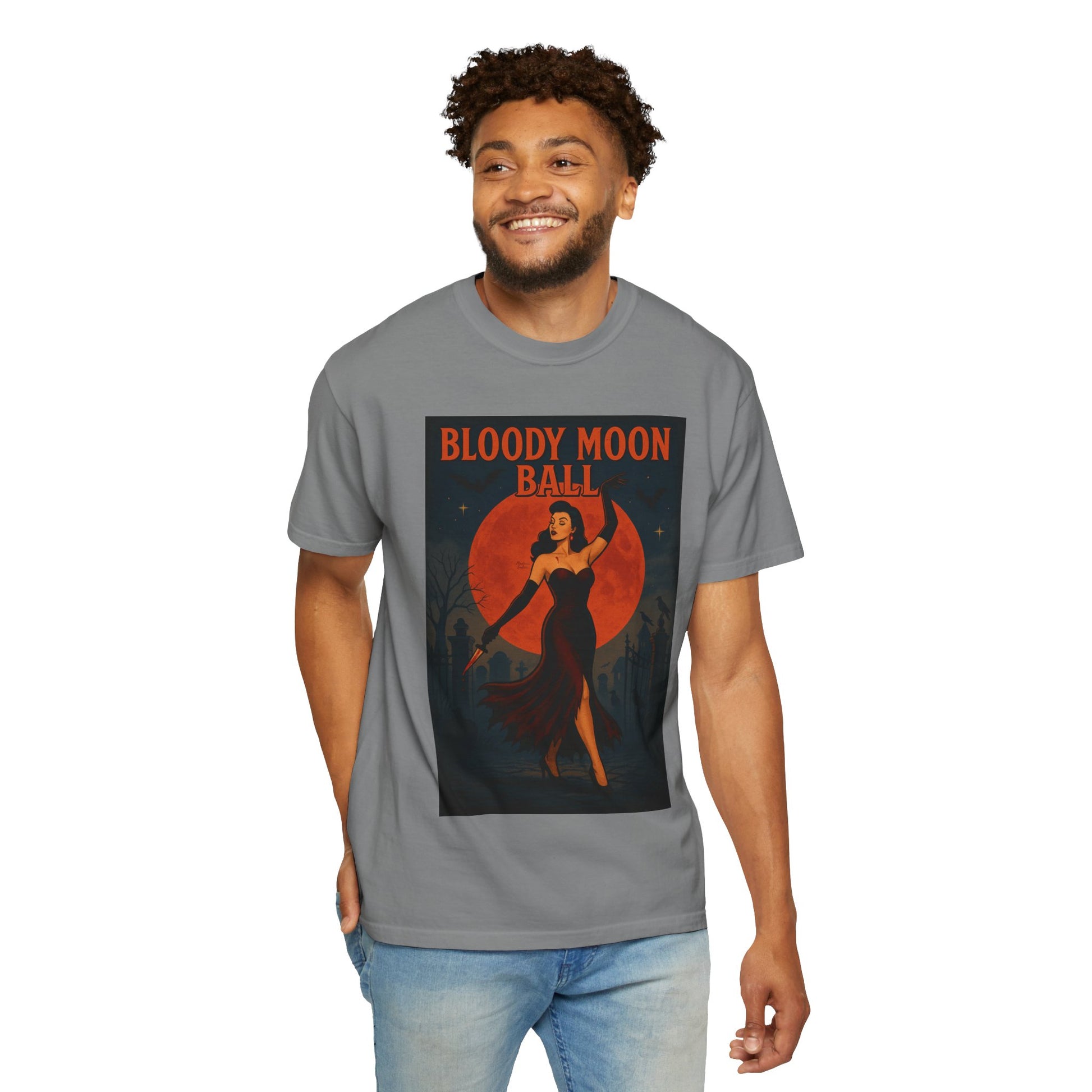 Bloody Moon Halloween Unisex T-Shirt – Vampire Retro Graphic Tee, Vintage Horror Spooky Top, Scary Season Shirt - Madame Soulière