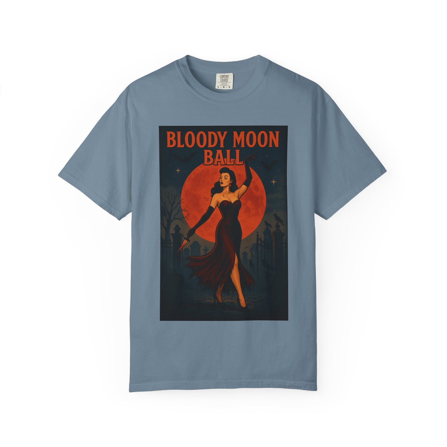 Bloody Moon Halloween Unisex T-Shirt – Vampire Retro Graphic Tee, Vintage Horror Spooky Top, Scary Season Shirt - Madame Soulière