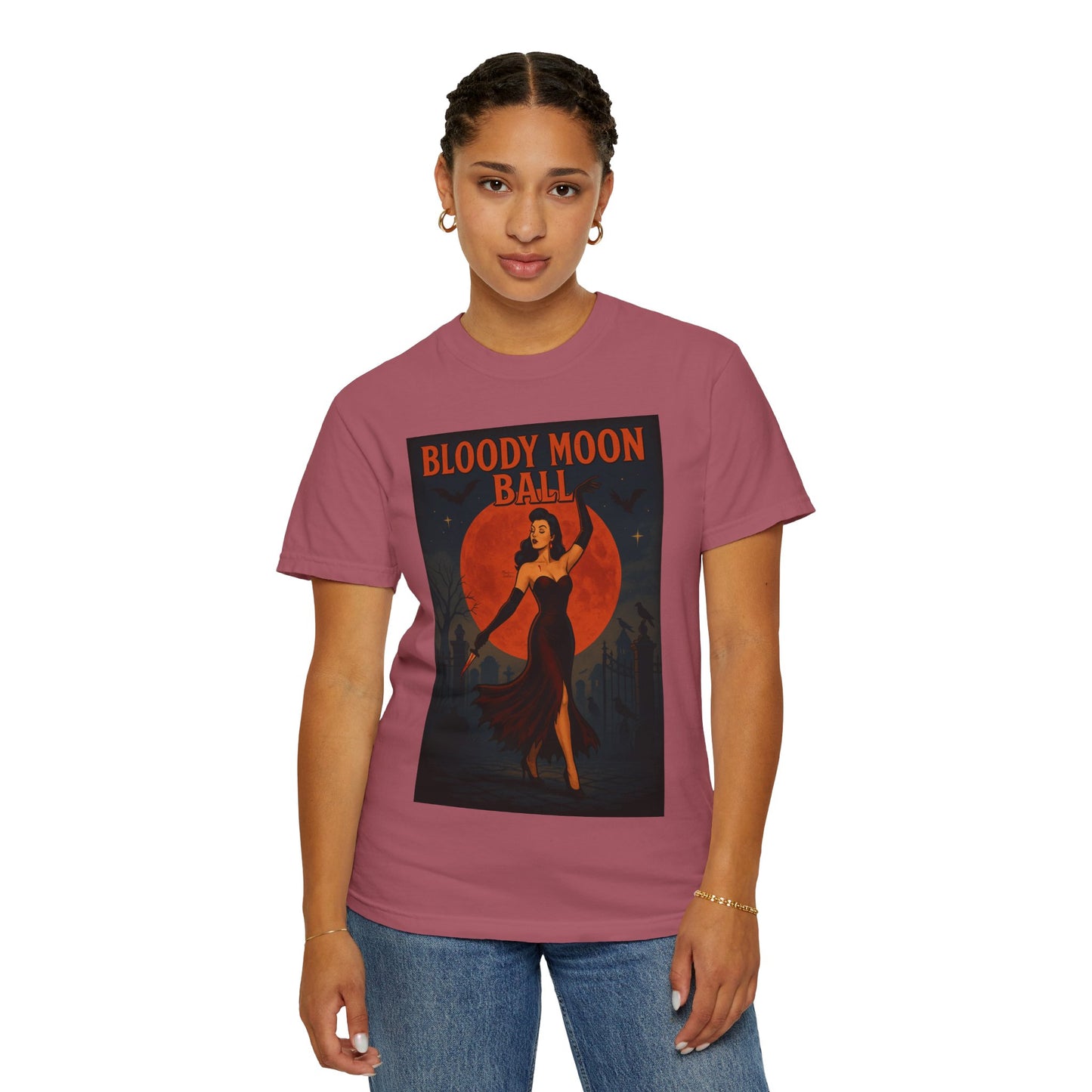 Bloody Moon Halloween Unisex T-Shirt – Vampire Retro Graphic Tee, Vintage Horror Spooky Top, Scary Season Shirt - Madame Soulière