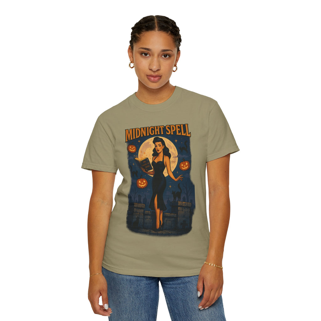 Midnight Spell – Retro Pin-Up Witch Unisex Halloween T-Shirt